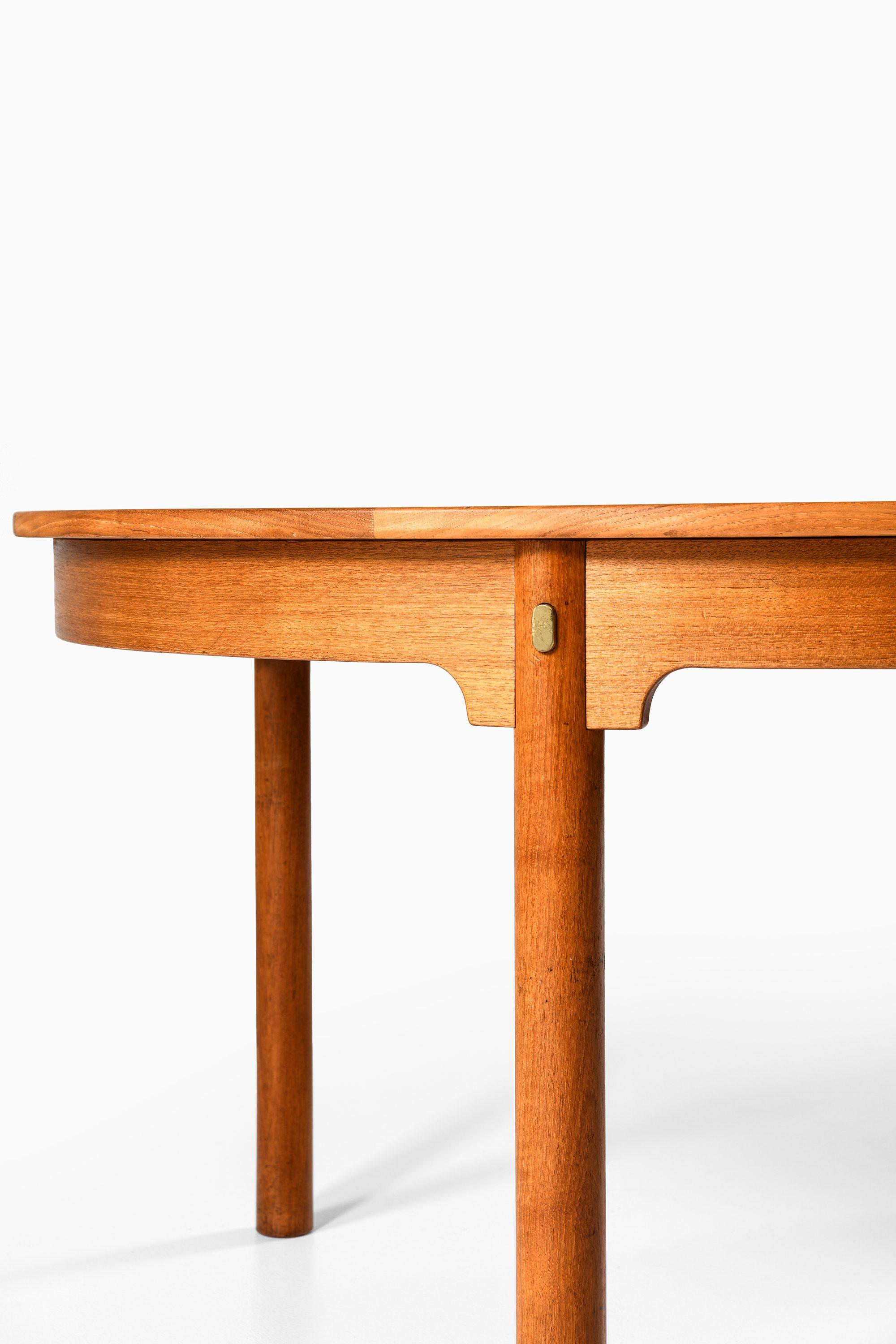 Dining Table in Teak and Brass by Børge Mogensen, 1959 In Good Condition For Sale In Limhamn, Skåne län