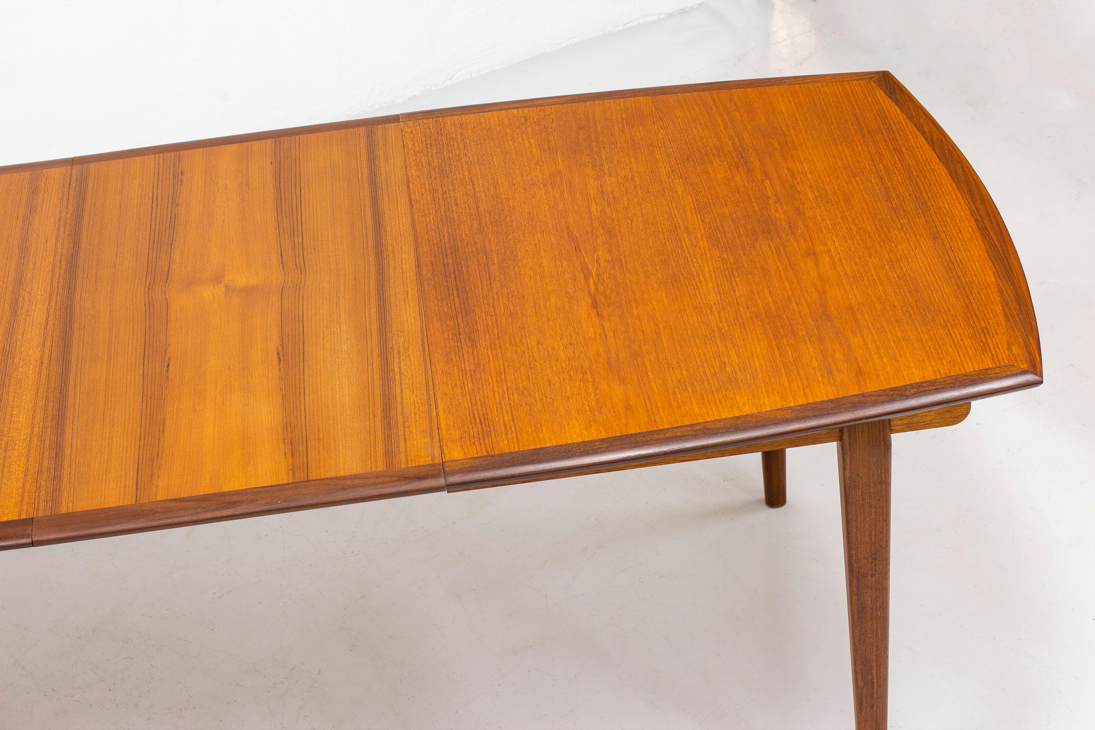 Dining Table in Teak and Walnut by Gustav Bahus, Norway, 1950s 6