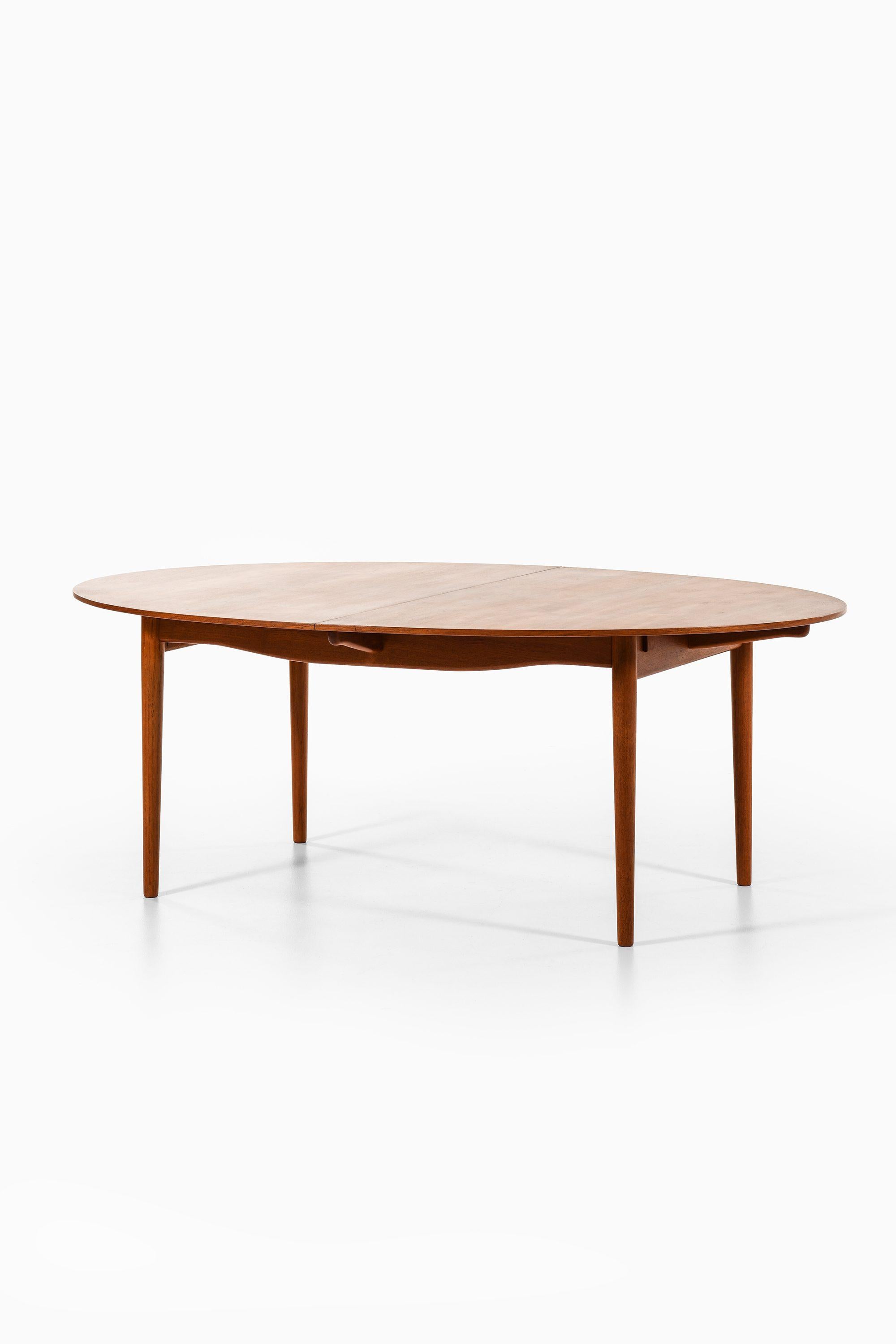 Mid-Century moderno Tavolo da pranzo in teak di Finn Juhls, anni '50 in vendita