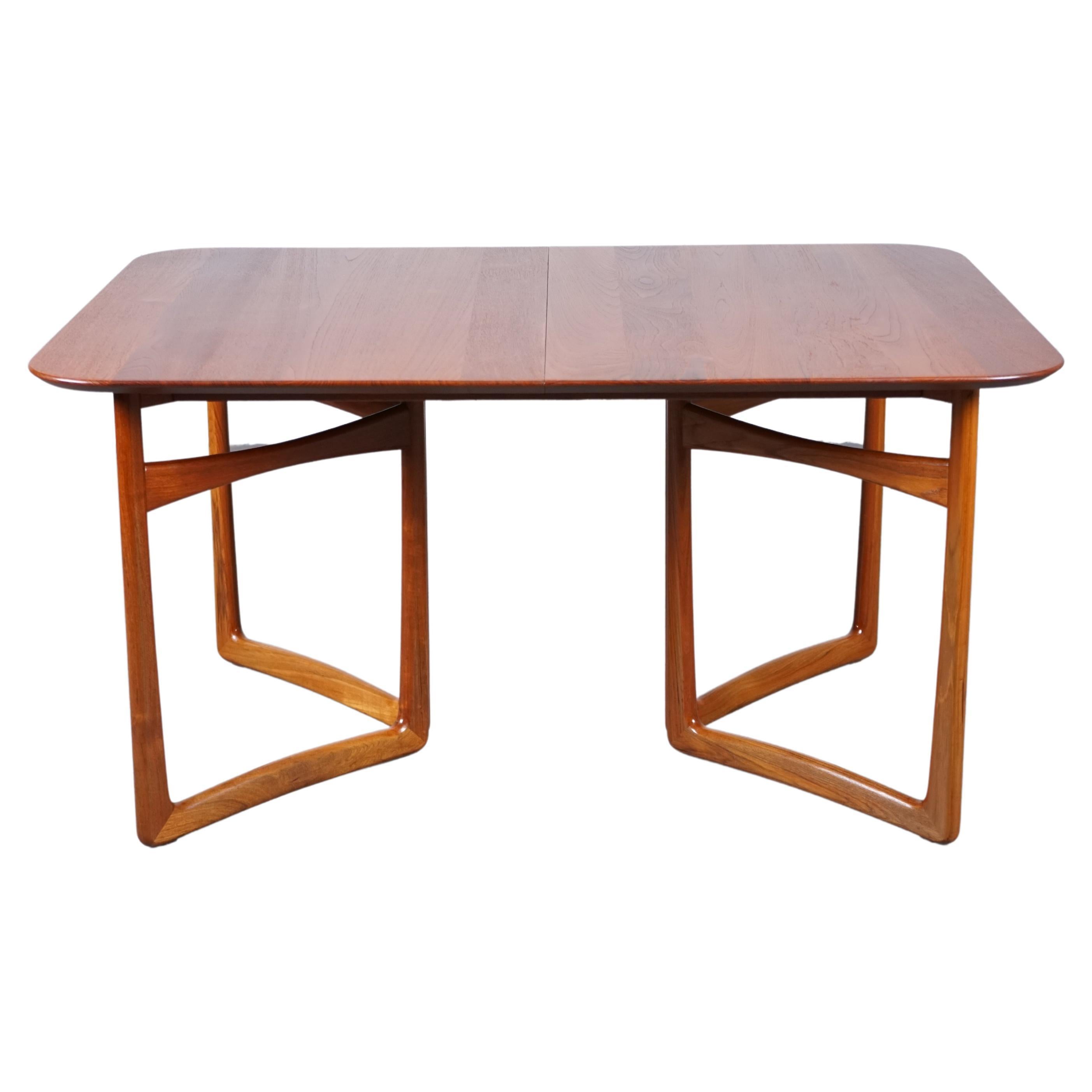 Dining Table in Teak by Peter Hvidt & Orla Mølgaard-Nielsen for France & Søn  For Sale