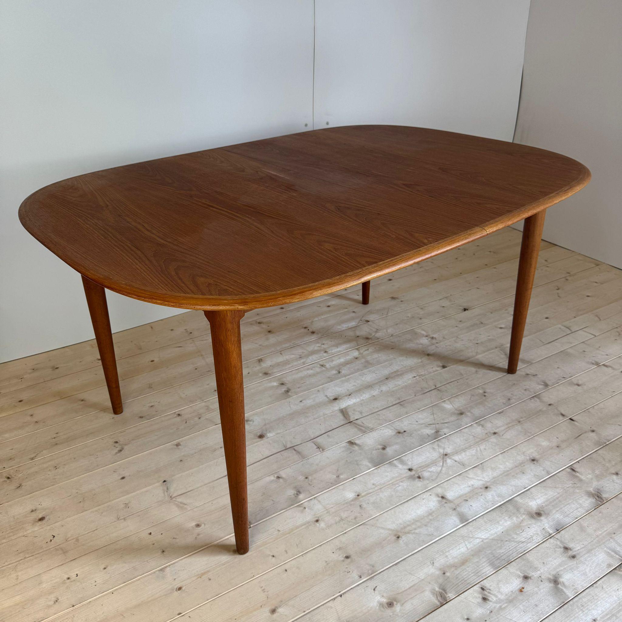 Danish Dining table in teak, Denmark 1960s in vendita