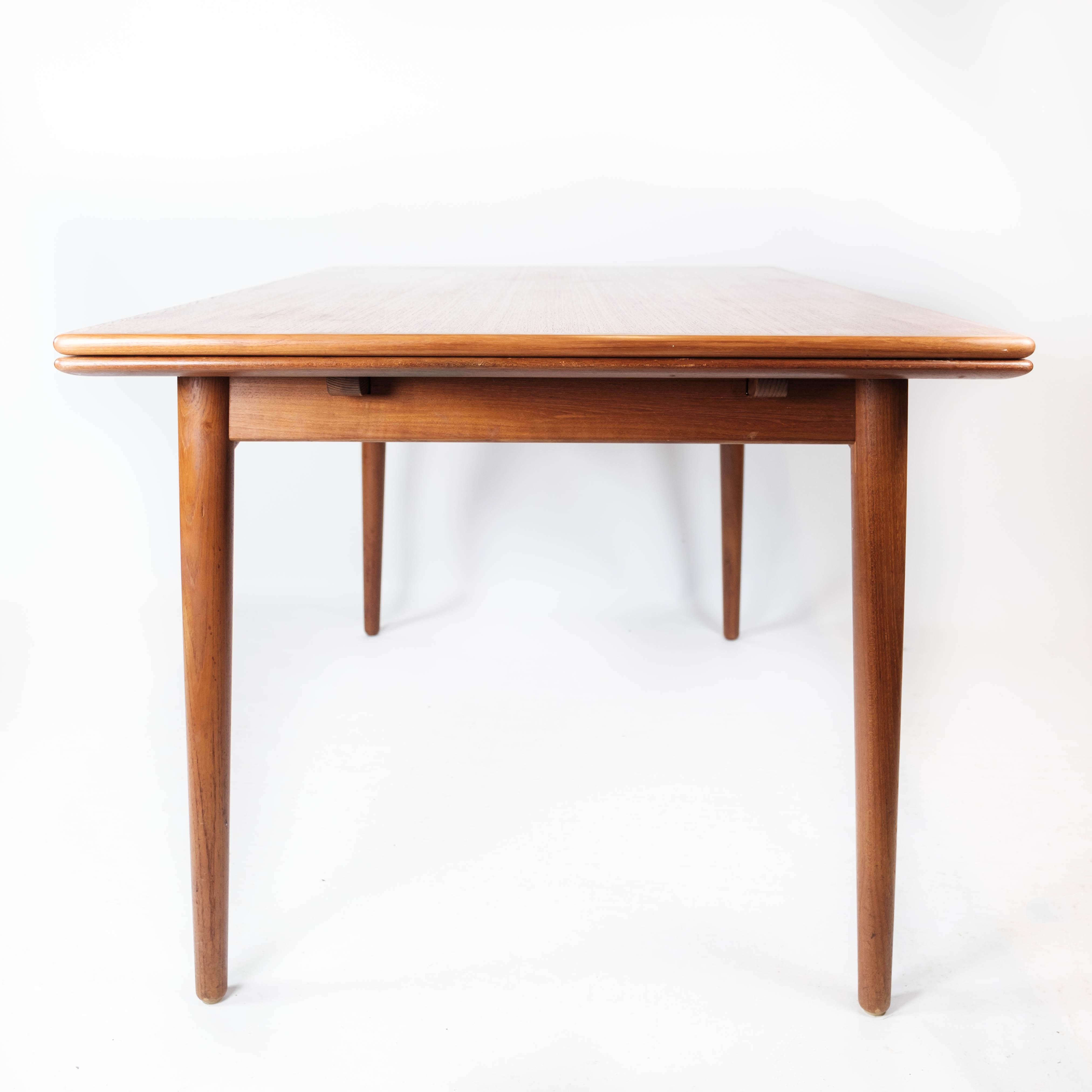 Dining Table in Teak with Extensions of Danish Design from the 1960s 7