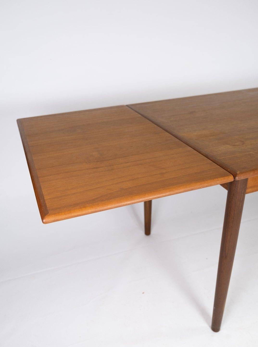Dining Table in Teak with Extensions of Danish Design from the 1960s 4