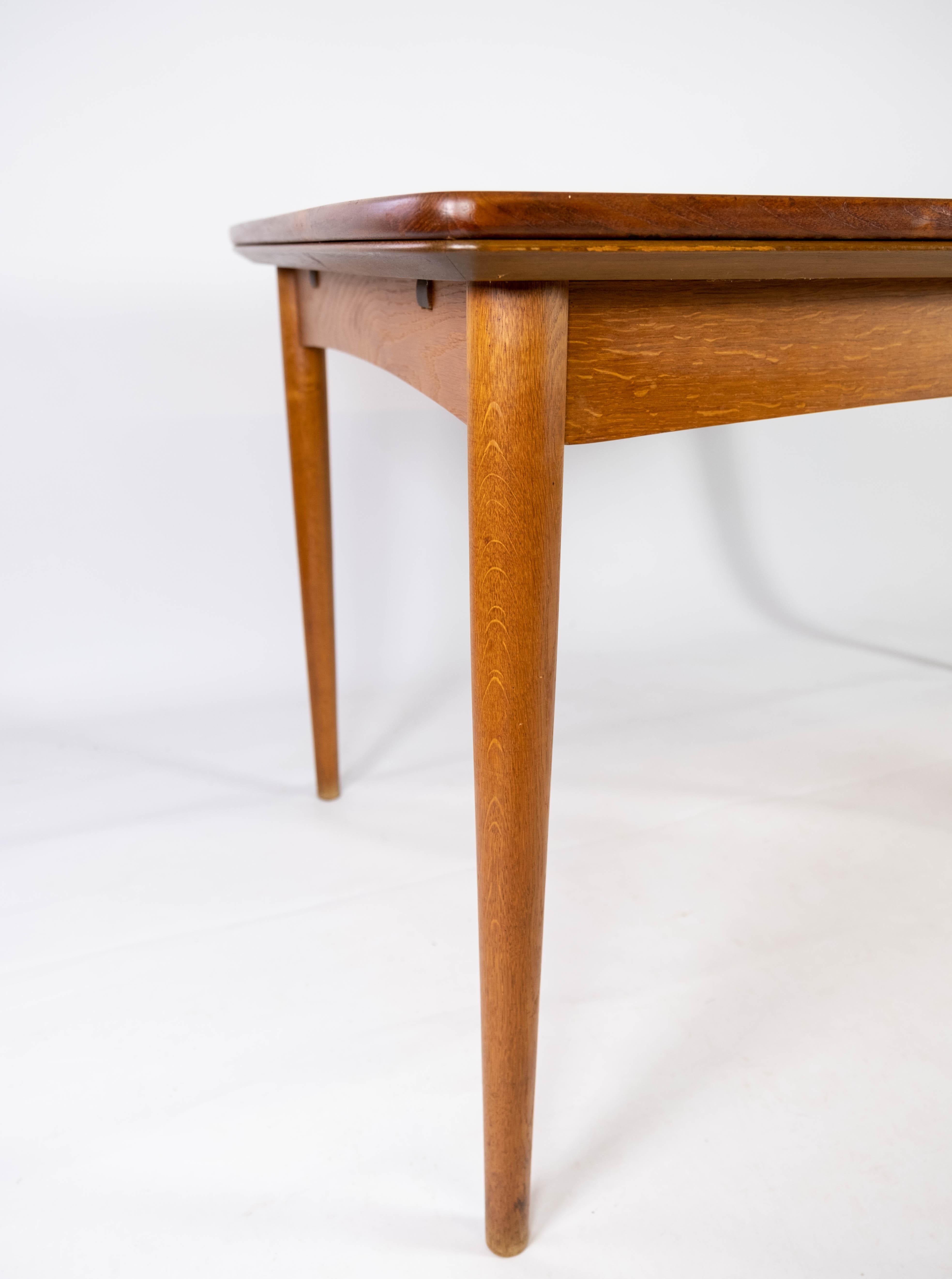 Dining Table in Teak with Extentions and Legs in Oak, of Danish Design, 1960s In Good Condition In Lejre, DK