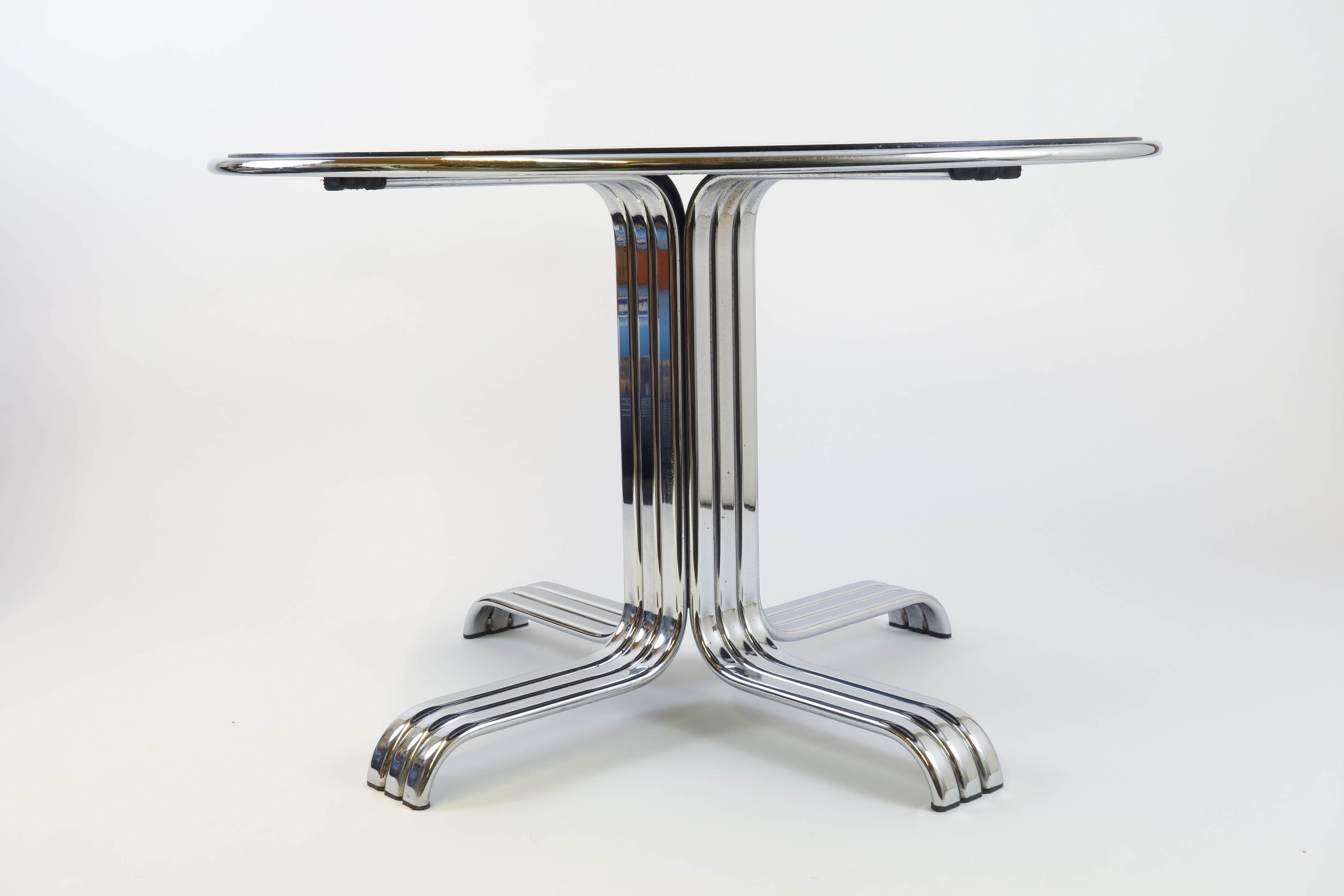 Dining Table in the Style of Willy Rizzo In Good Condition For Sale In Vienna, AT