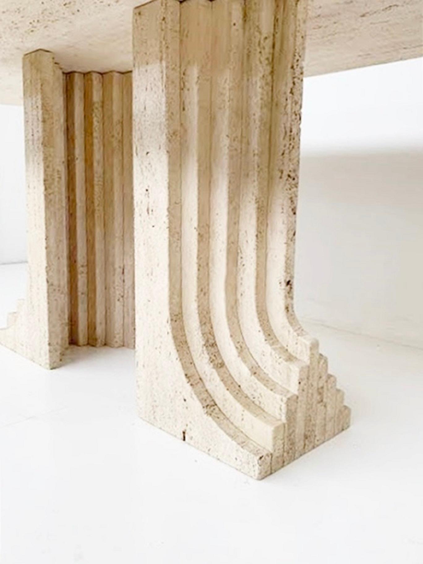 Dining Table in Travertine by Carlo Scarpa, Italy, circa 1970s In Good Condition In Brussels, BE