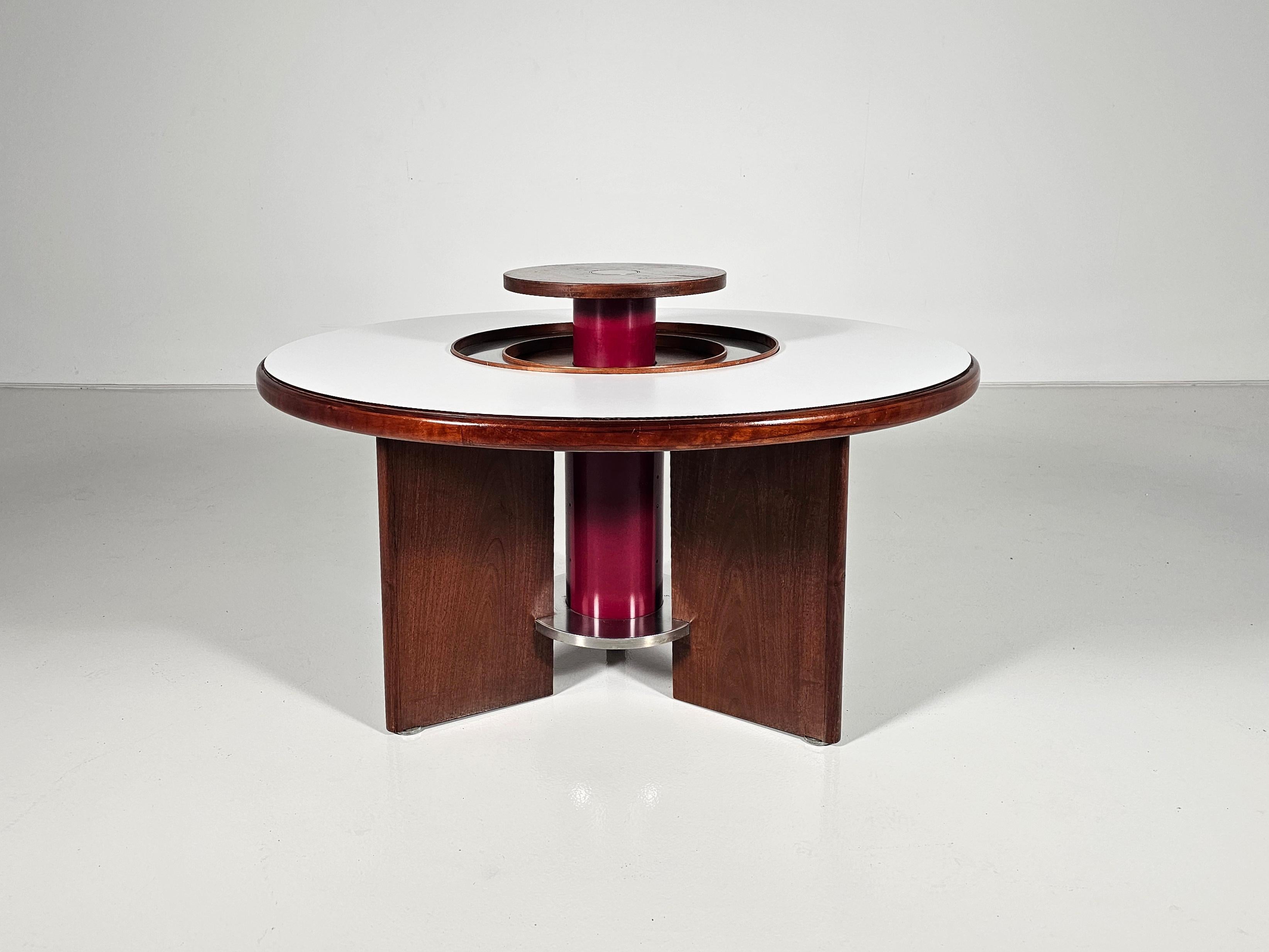 European Dining Table in walnut, laminate and steel by Silvio Coppola for Bernini, Italy For Sale