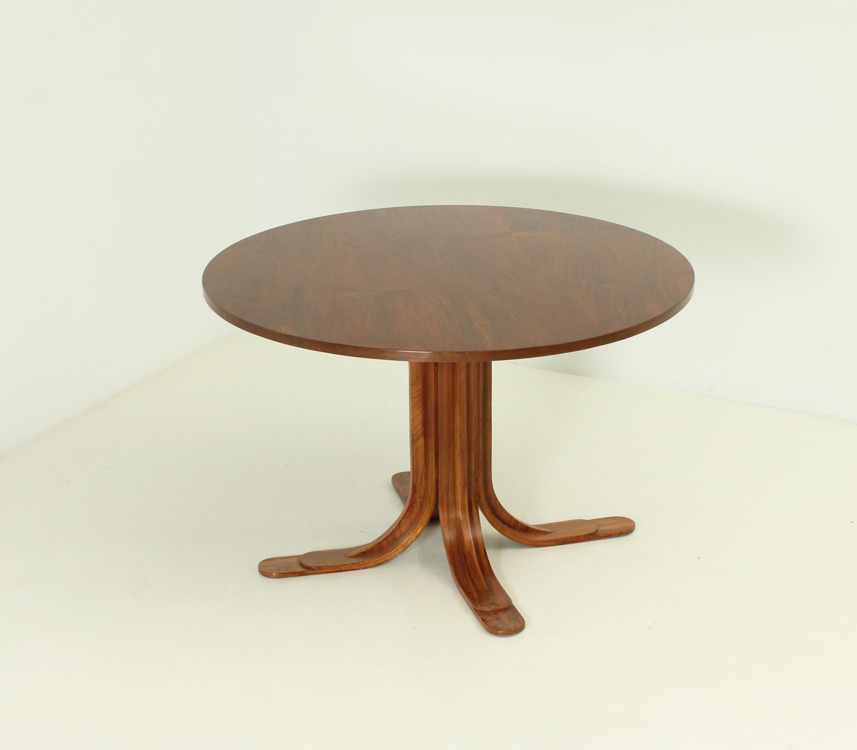 Mid-20th Century Dining Table in Walnut Wood by Cabos, Spain, 1960's