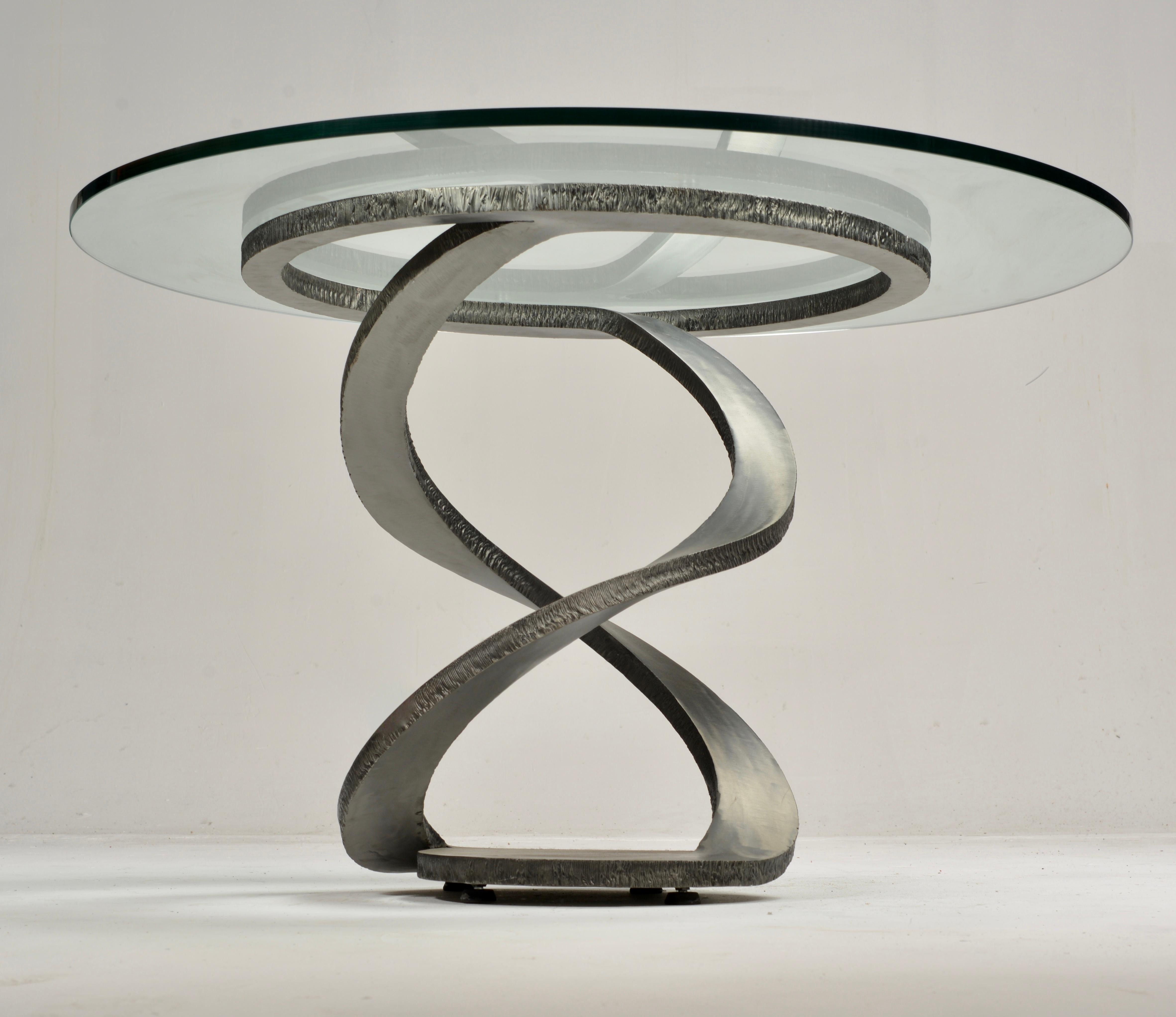 Français Table à manger  « Iron Flower » de Maurice Barilone, Roche Bobois ED. en vente