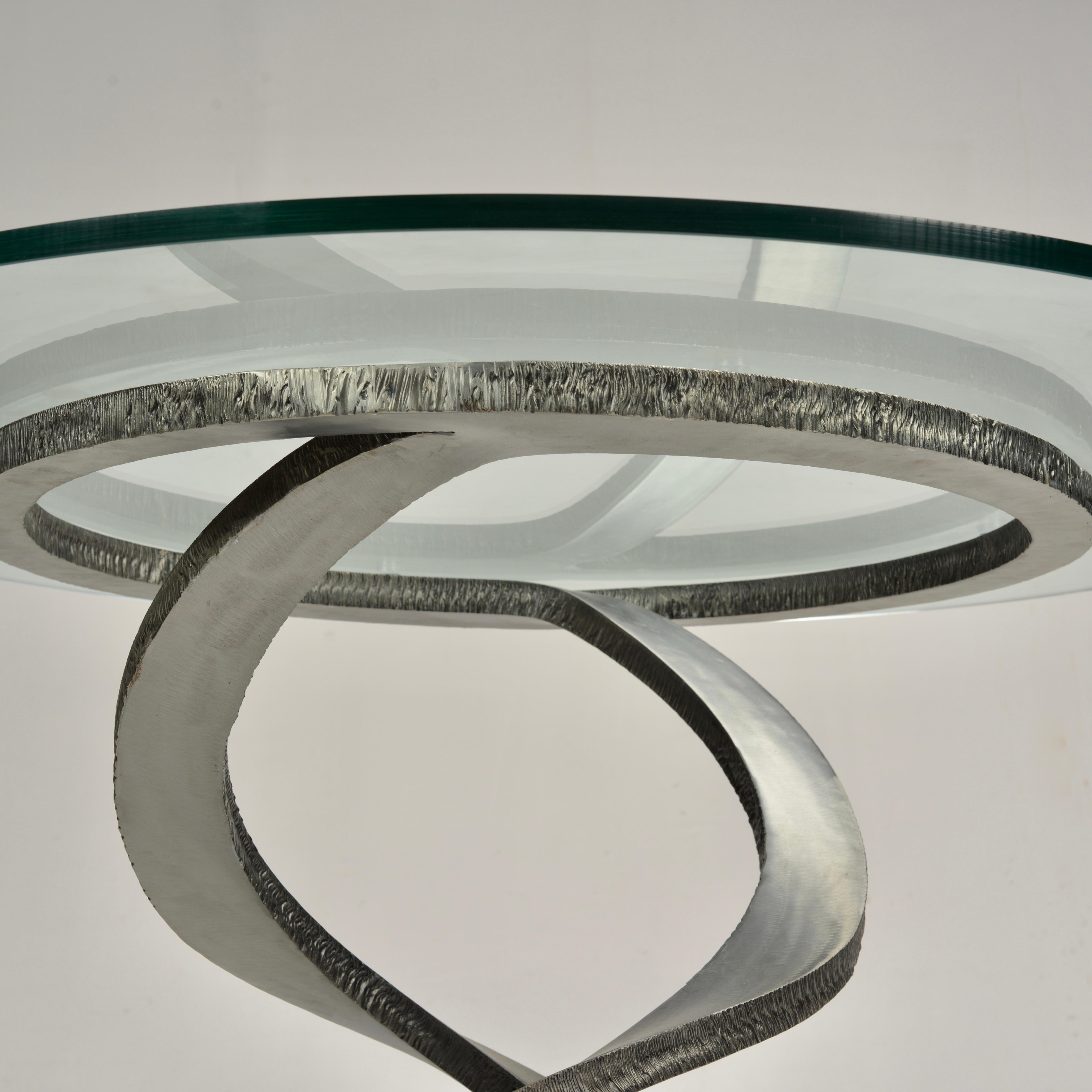 Verre taillé Table à manger  « Iron Flower » de Maurice Barilone, Roche Bobois ED. en vente