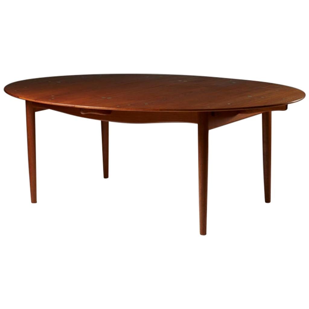 Dining Table “Judas” Designed by Finn Juhl for Niels Vodder, Denmark, 1948