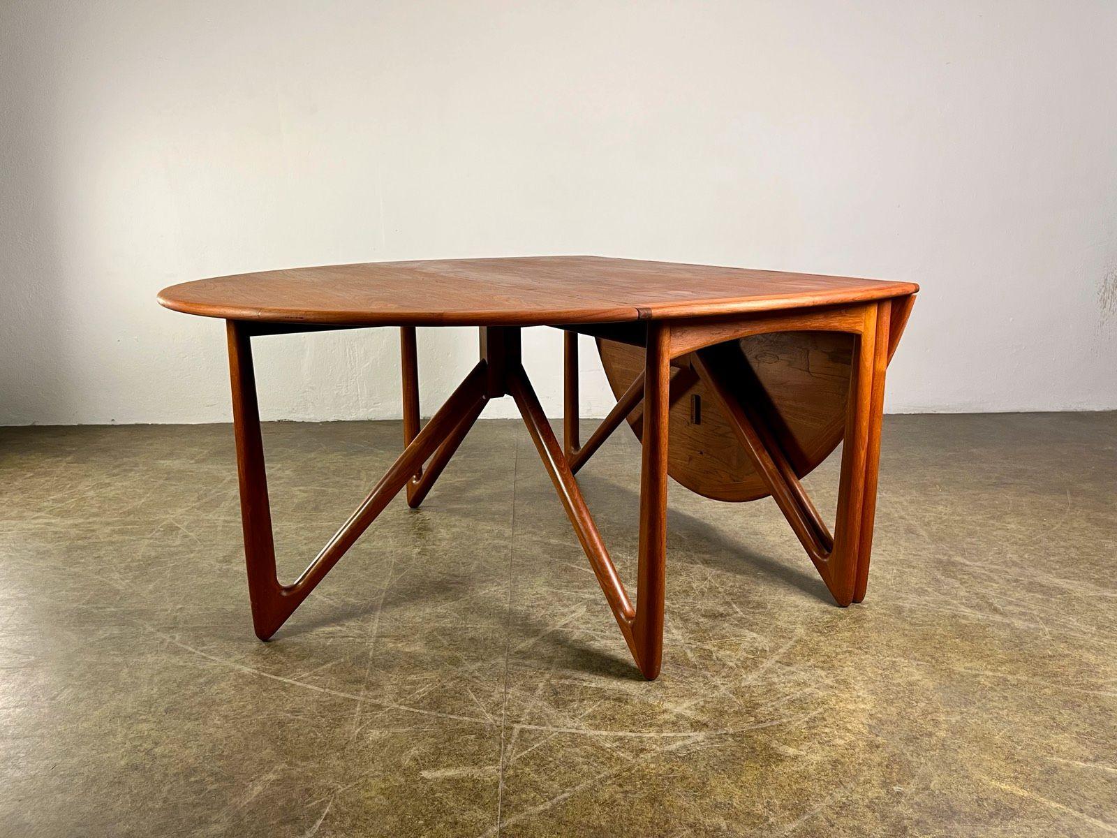 Table de salle à manger Kurt Østervig Gateleg Teck Moyen Siècle Bon état - En vente à Berlin, DE
