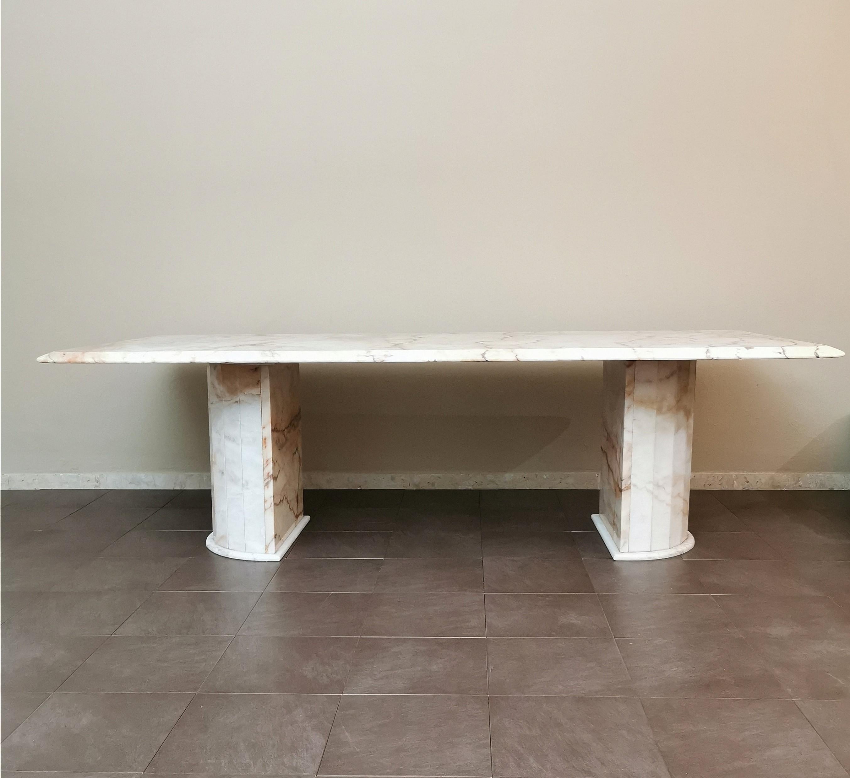 Dining Table Marble White Pink Large Midcentury Italian Design, 1970s In Good Condition For Sale In Palermo, IT