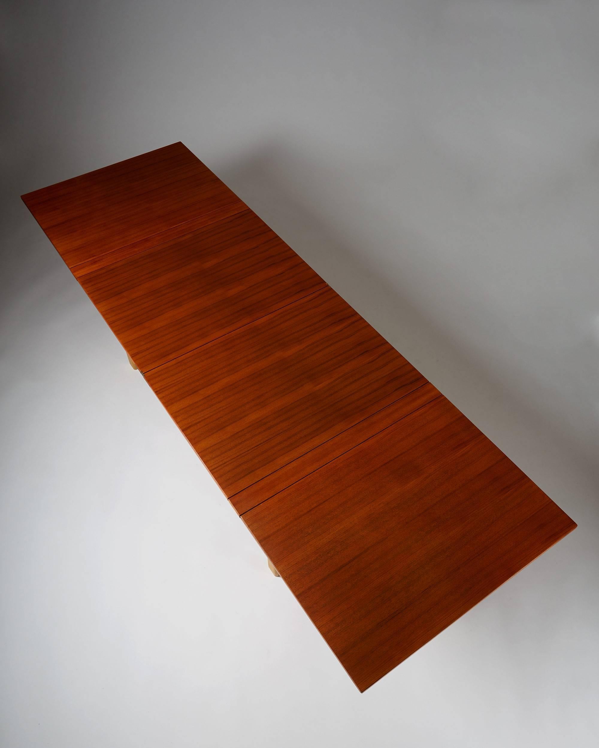 Swedish Dining Table “Maria Flap” Designed by Bruno Mathsson, Sweden, 1965