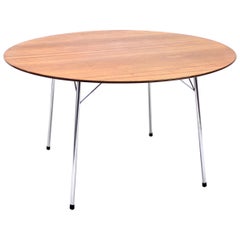 Table de salle à manger Modèle 3600 par Arne Jacobsen pour Fritz Hansen:: années 1960