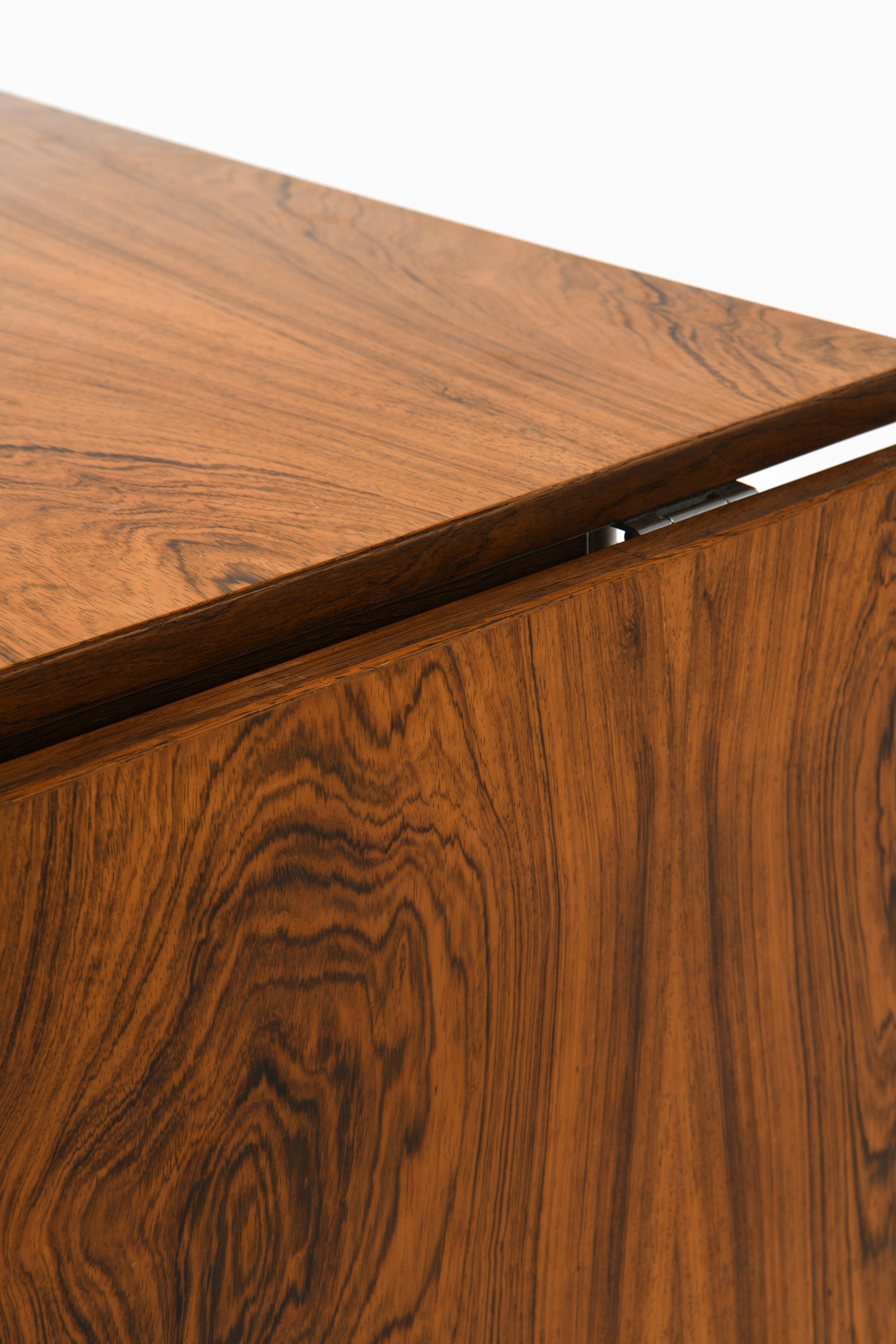 Table de salle à manger, Model No. AT-319, en bois de rose et acier par Hans J. Wegner, années 1960 en vente 4