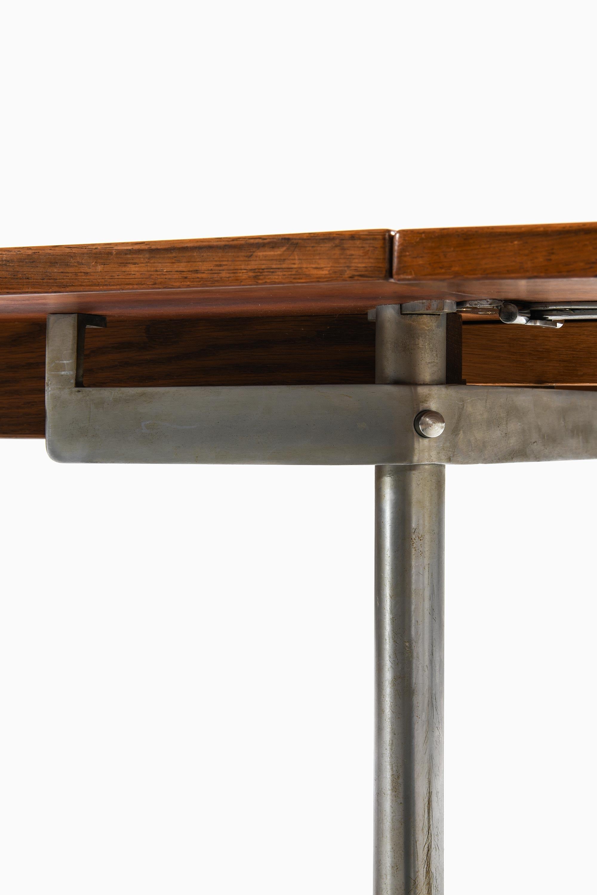 Table de salle à manger, Model No. AT-319, en bois de rose et acier par Hans J. Wegner, années 1960 en vente 1