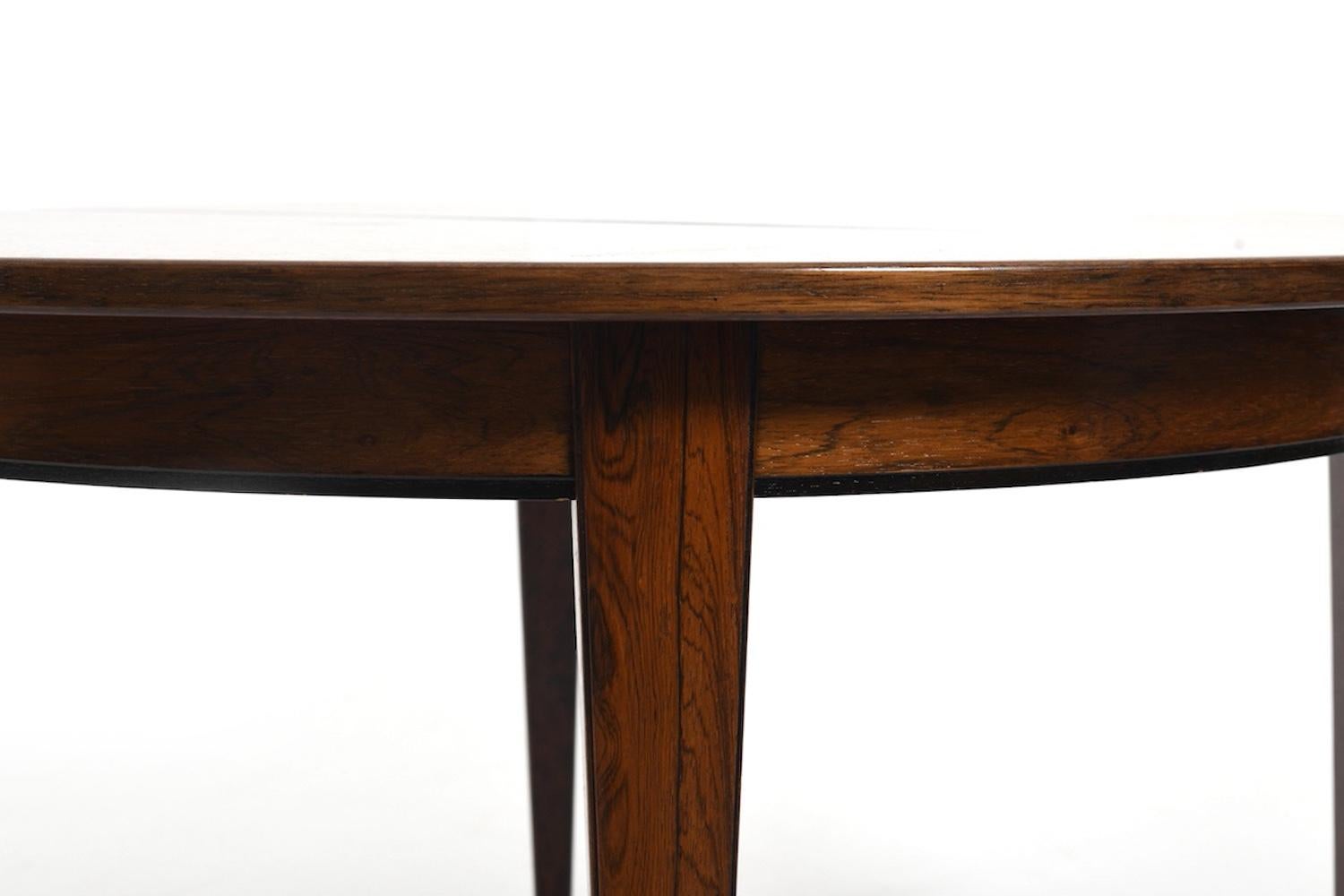 Bois Table de salle à manger Model No. 55 by Omann Jun. Møbelfabrik en vente