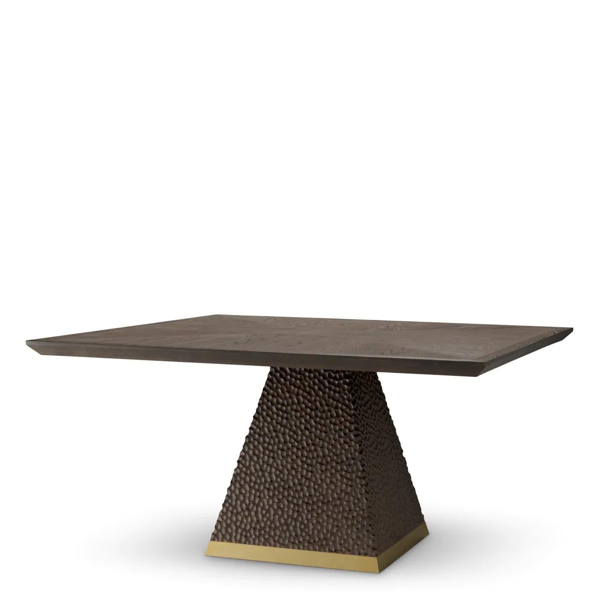Français Table de salle à manger - Placage Oak avec finition laiton en vente