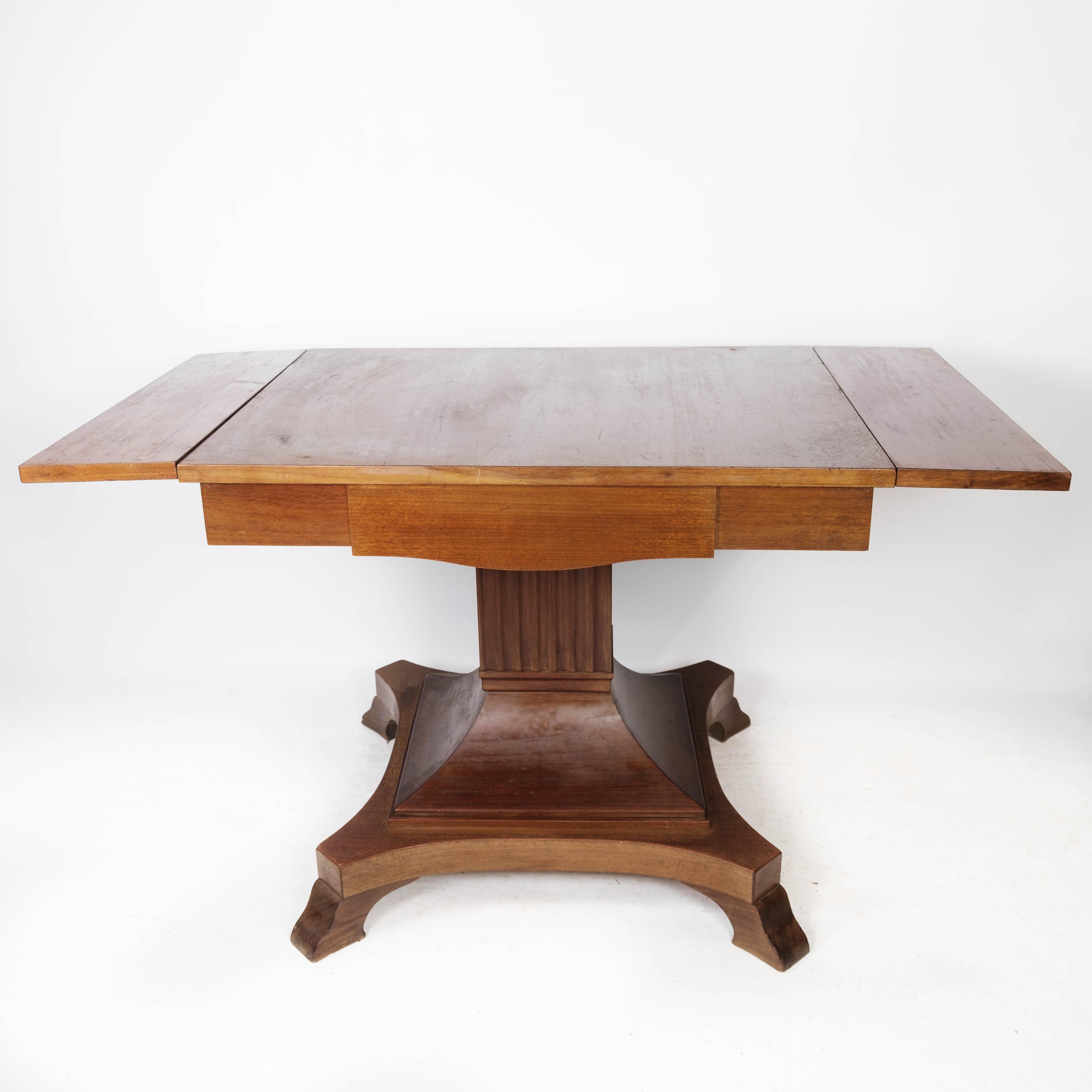 Early 20th Century Dining Table Made In Mahogany From 1920s For Sale