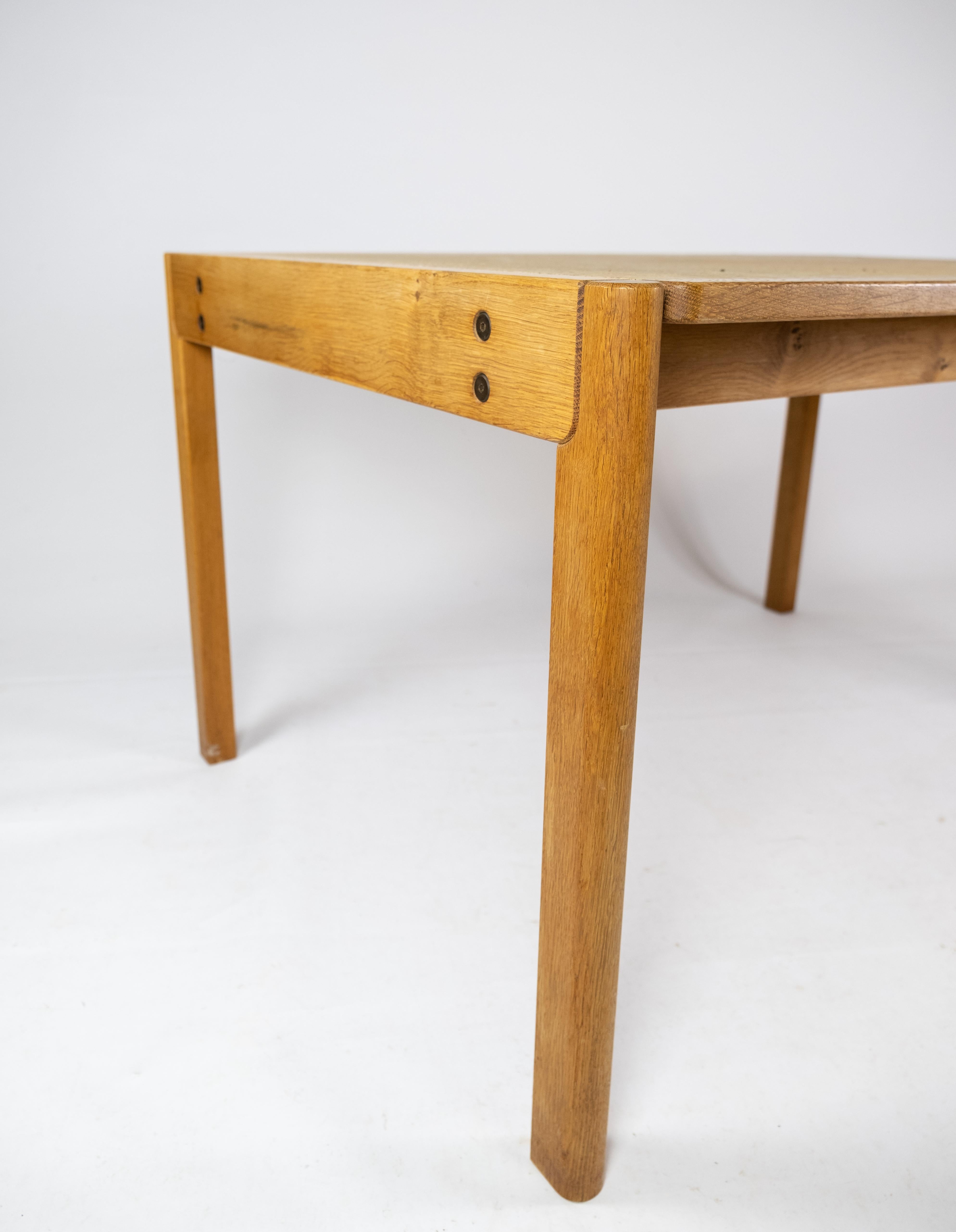 Dining Table Made In Oak & Cork, Danish Design From 1970s In Good Condition For Sale In Lejre, DK