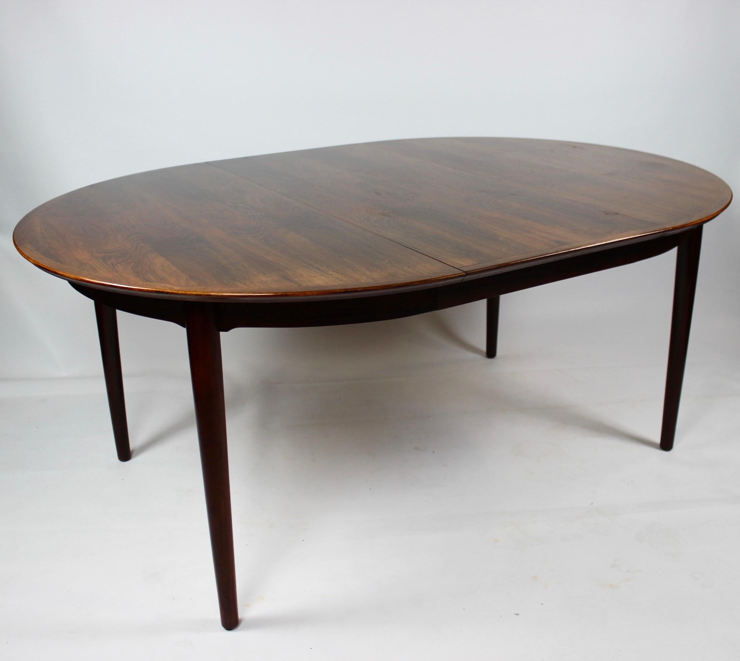 Dining Table of Rosewood with Three Extension Plates by Arne Vodder, 1960s For Sale 2