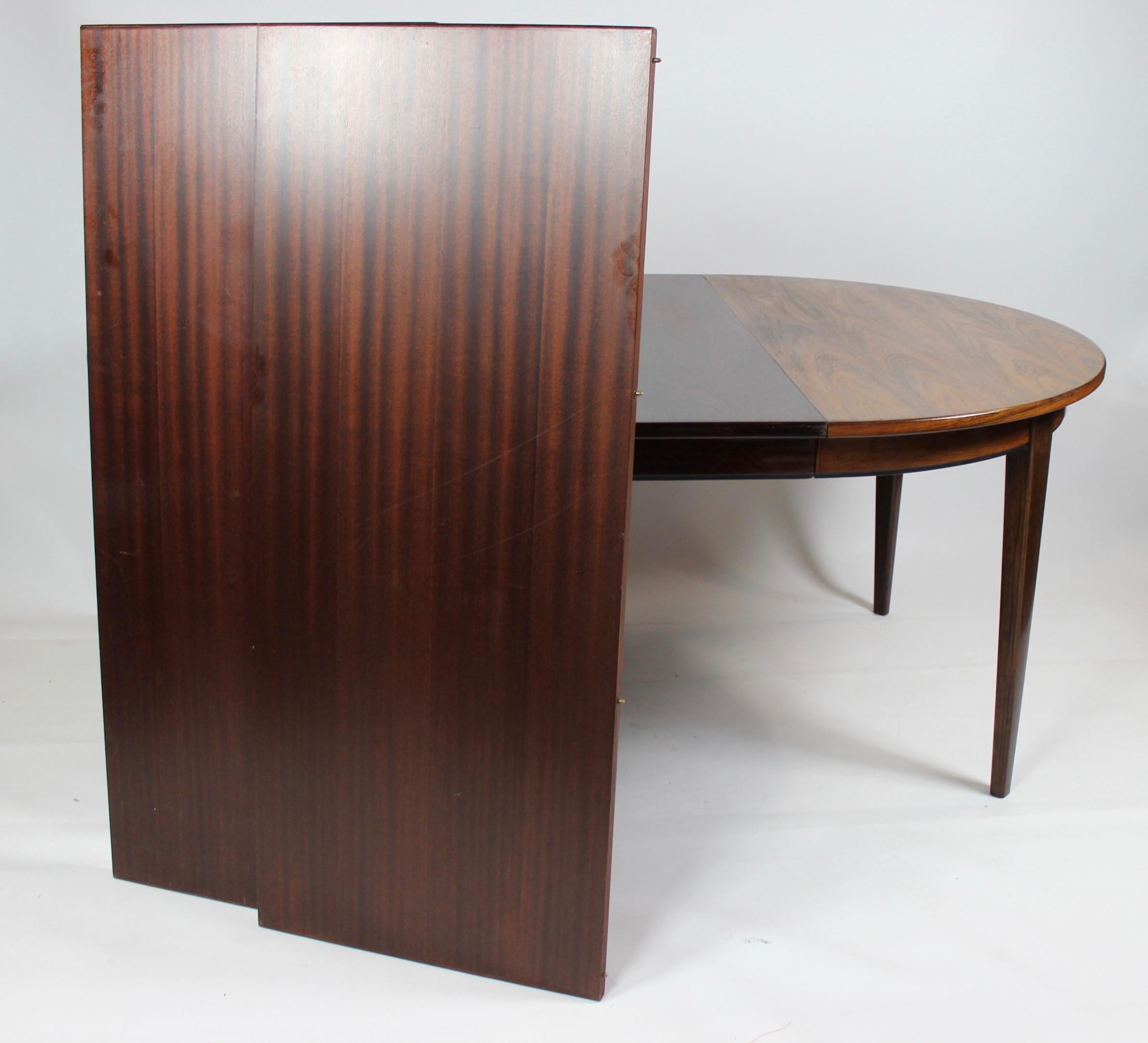 Dining Table of Rosewood with Three Extension Plates by Omann Junior, 1960s For Sale 1
