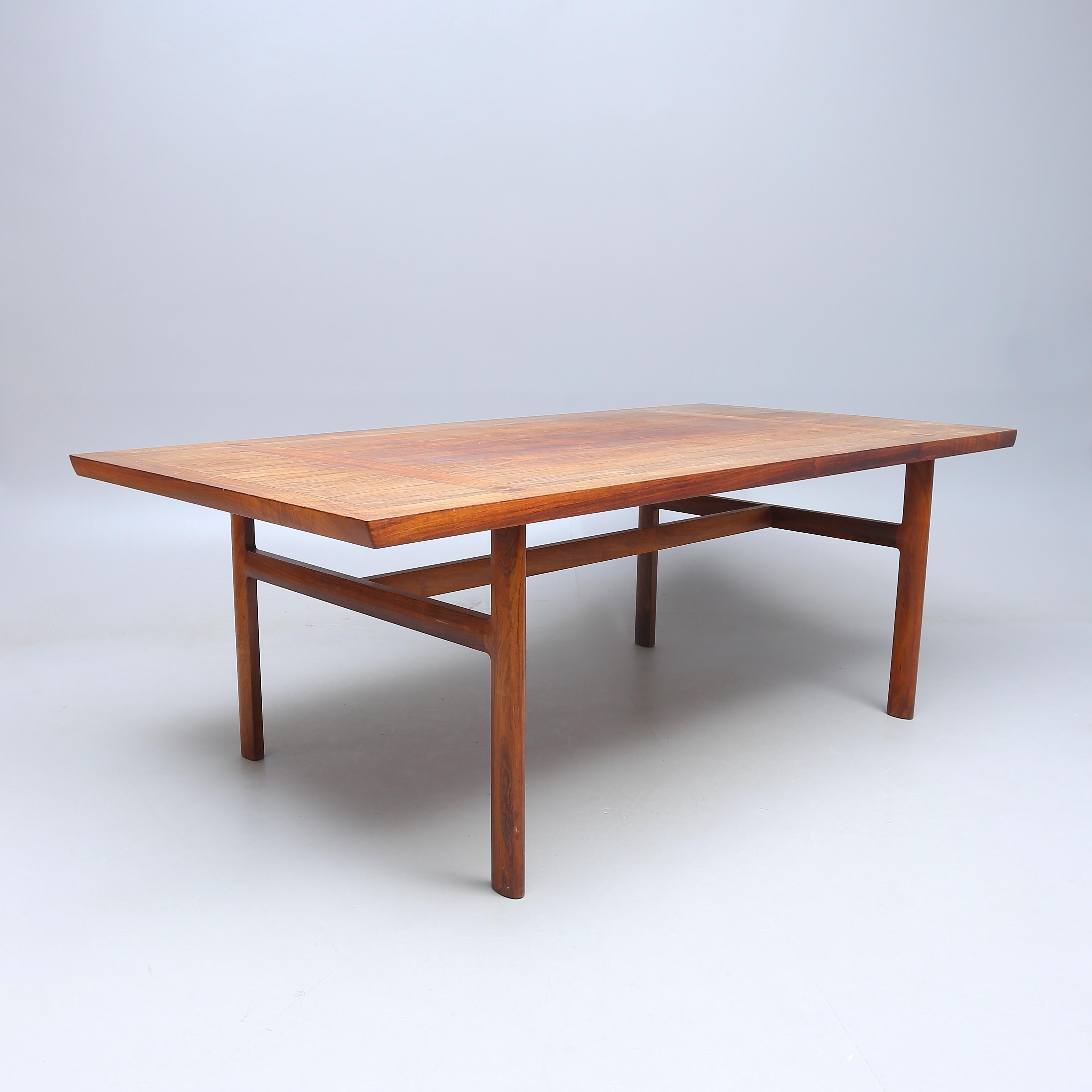 Dining Table, Peter Hvidt & Orla Møllgaard For Sale 2