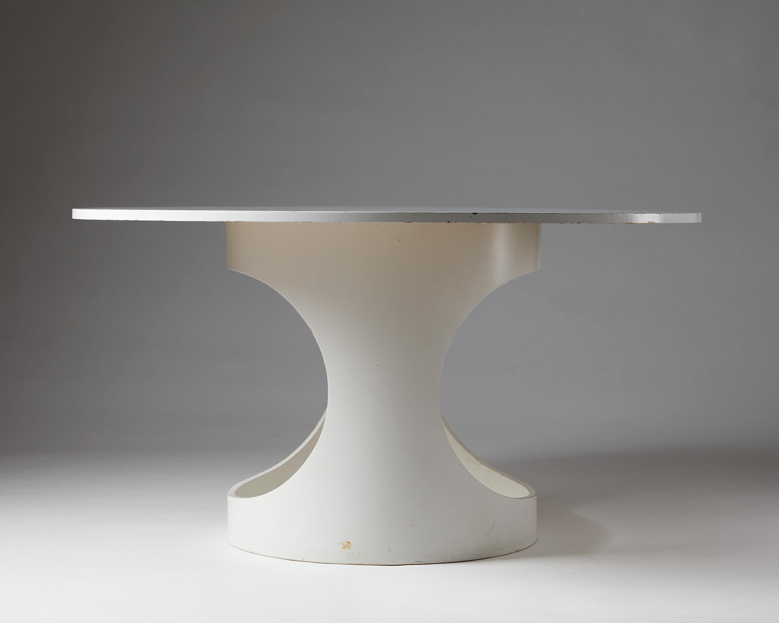 Scandinavian Modern Dining Table, “Pre Pop” Designed by Arne Jacobsen, Denmark, 1960s