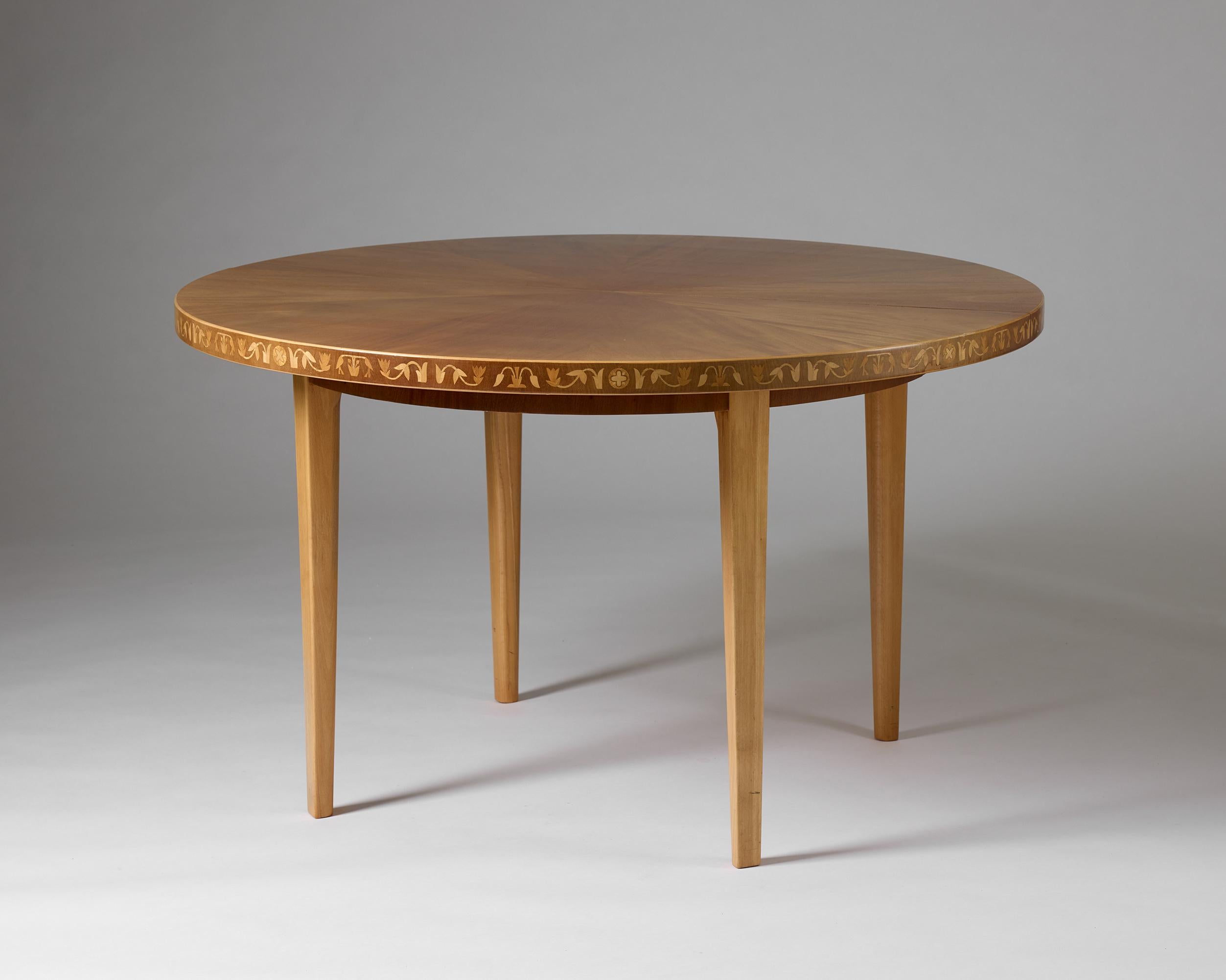 Table de salle à manger 