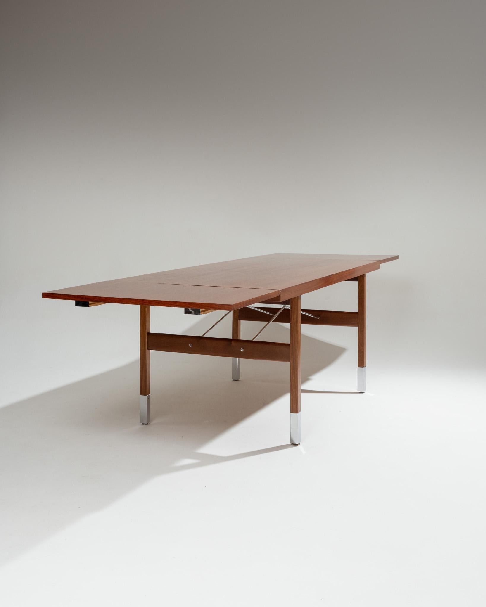 Bois Table de salle à manger, Robert The Debiève, années 1950 en vente