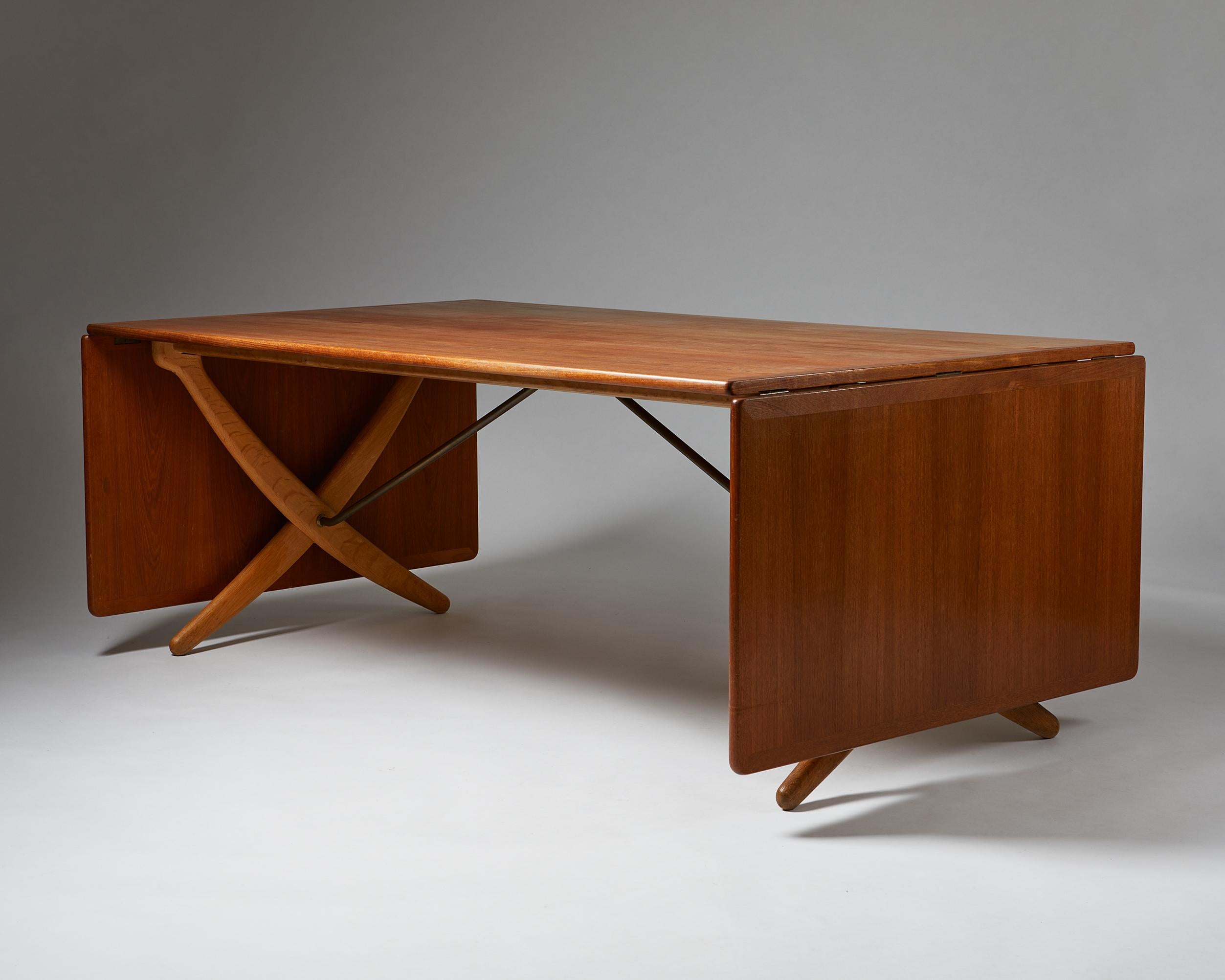 tuck under dining table for 6