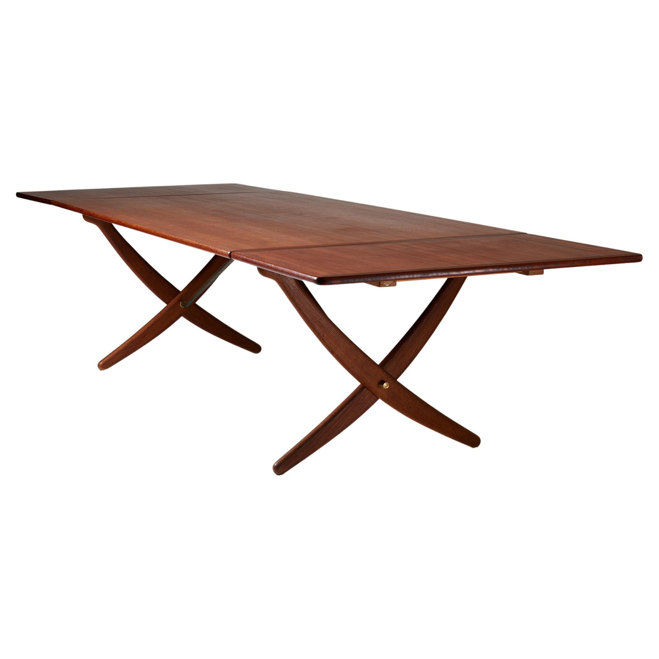 Dining table ‘Sabre Leg’ designed by Hans J. Wegner for Andreas Tuck, Denmark