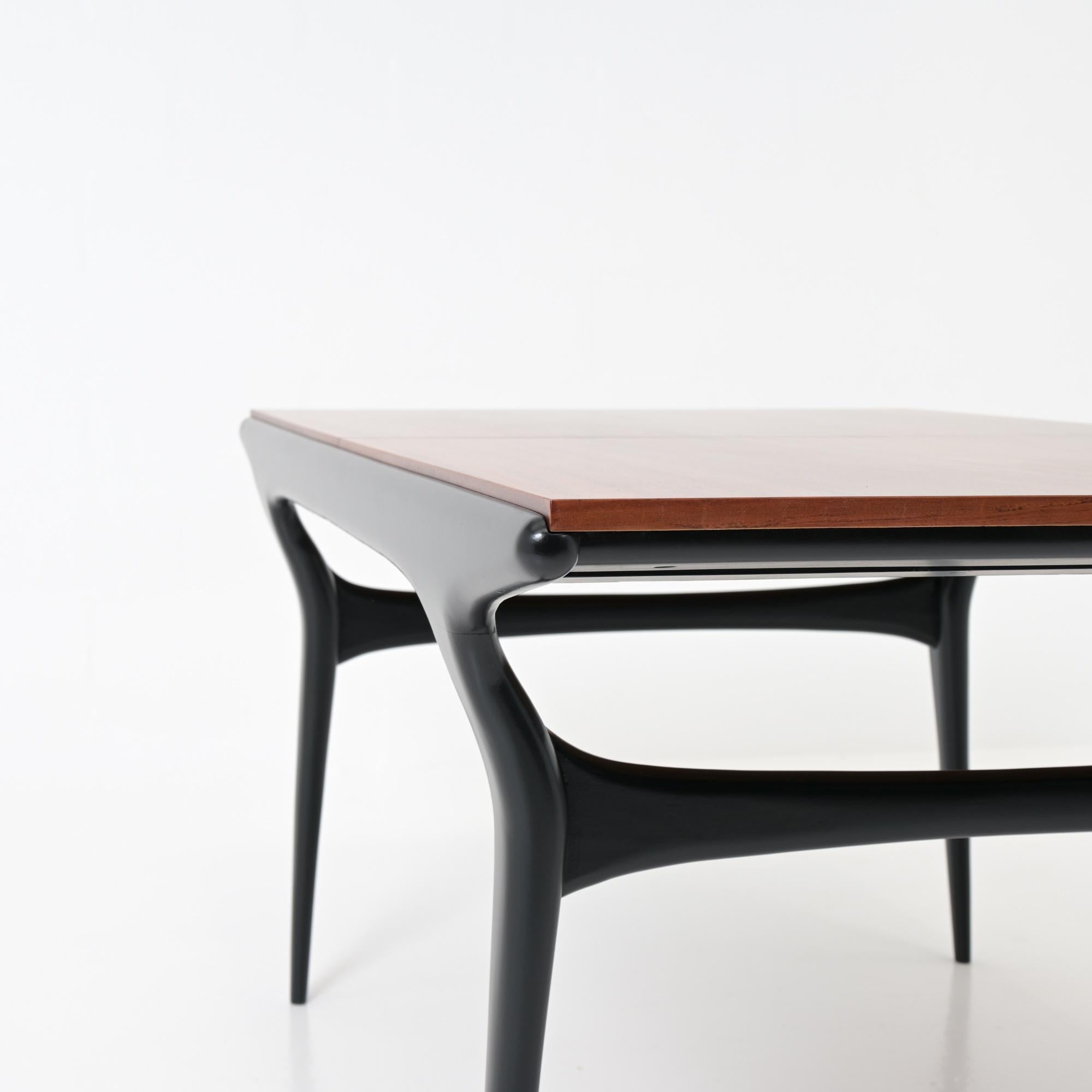 Dining Table T4 by Alfred Hendrickx for Belform For Sale 3