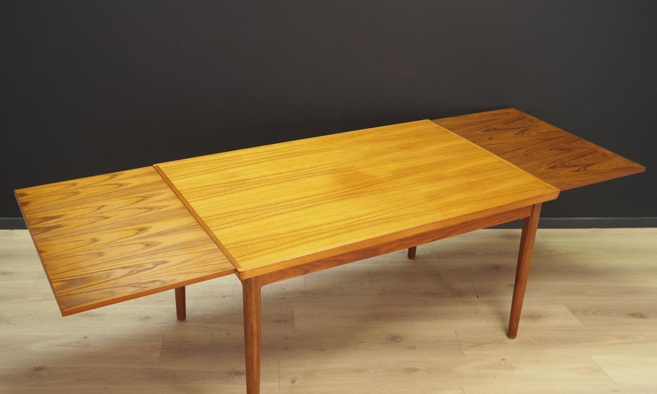 Dining Table Teak Vintage Midcentury Danish Design 1970s In Good Condition For Sale In Szczecin, Zachodniopomorskie