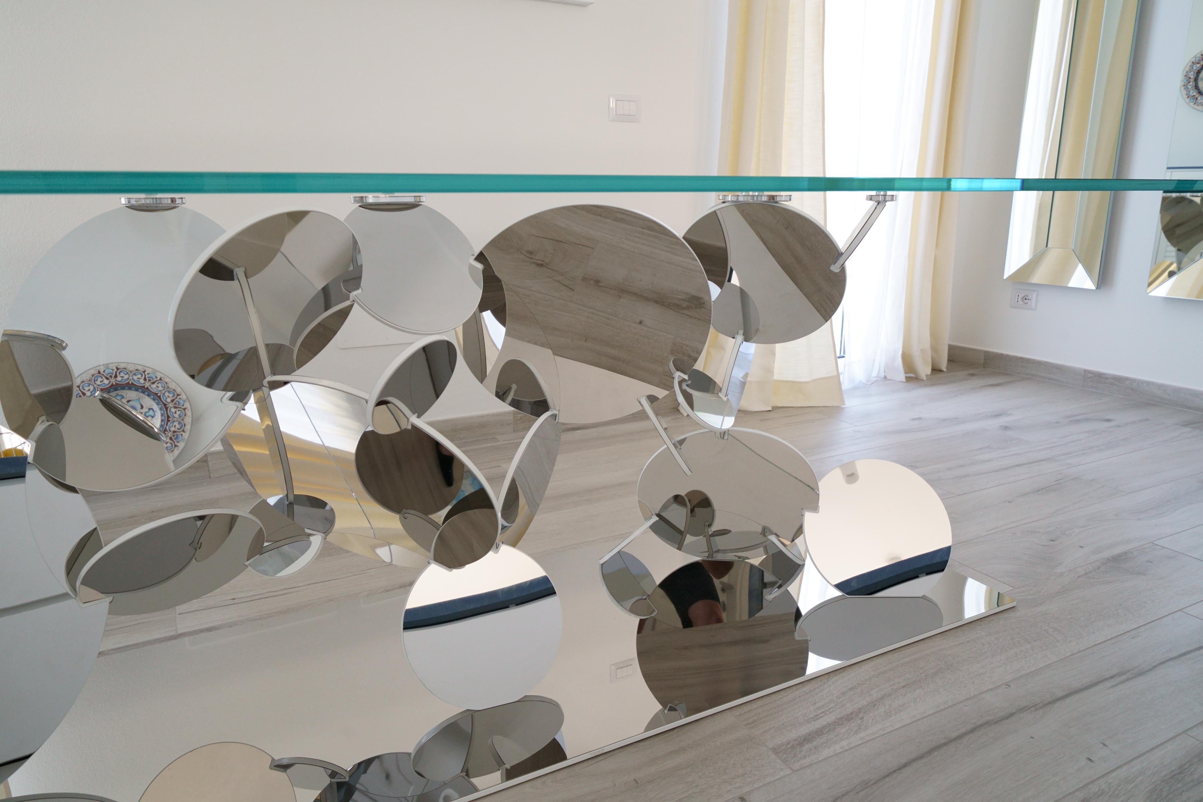 Dining Table Sculptural Stainless Steel Mirror Disks Base Tempered Glass Top  For Sale 6