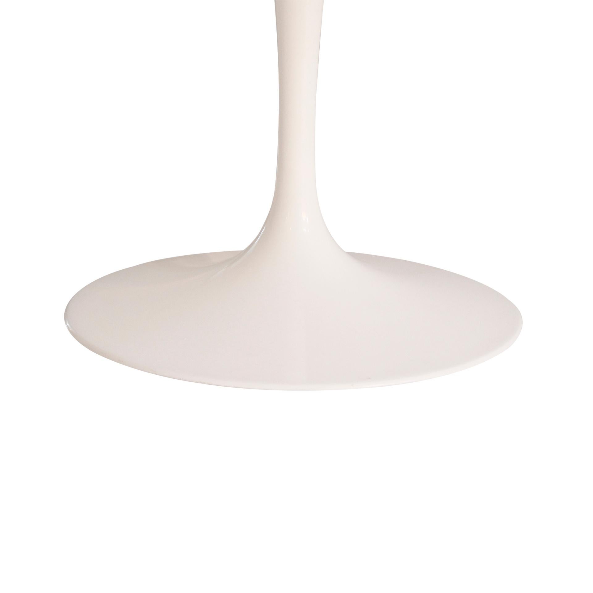 Mid-Century Modern Tulip Dining Table Edited by Knoll Designed By Eero Saarinen For Sale