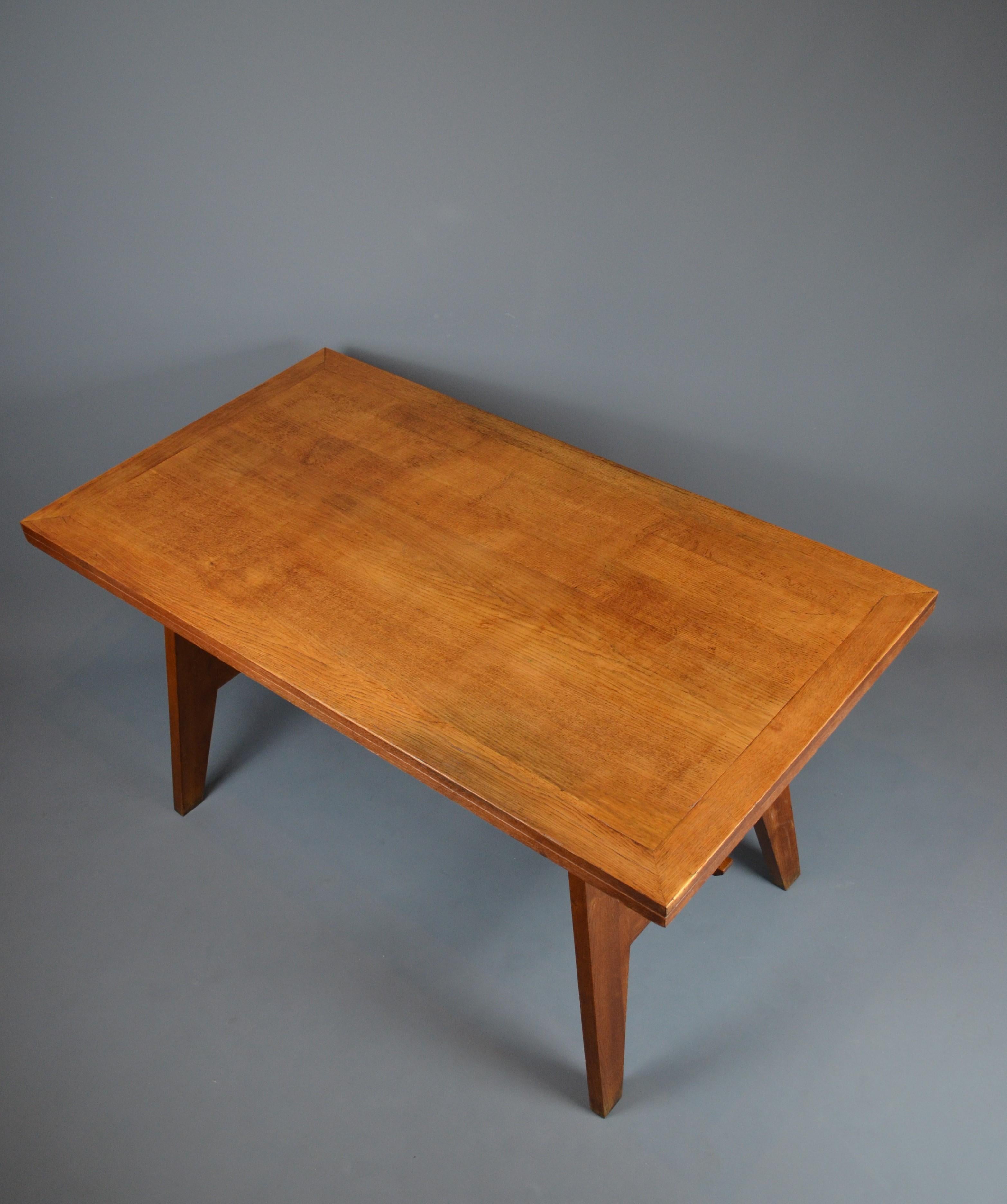 Table de salle à manger, 