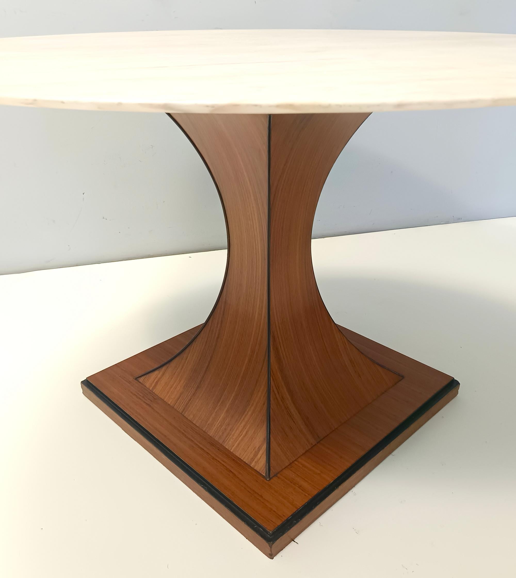 Table de salle à manger portugaise en marbre rose dans le style de Carlo De Carli en vente 3