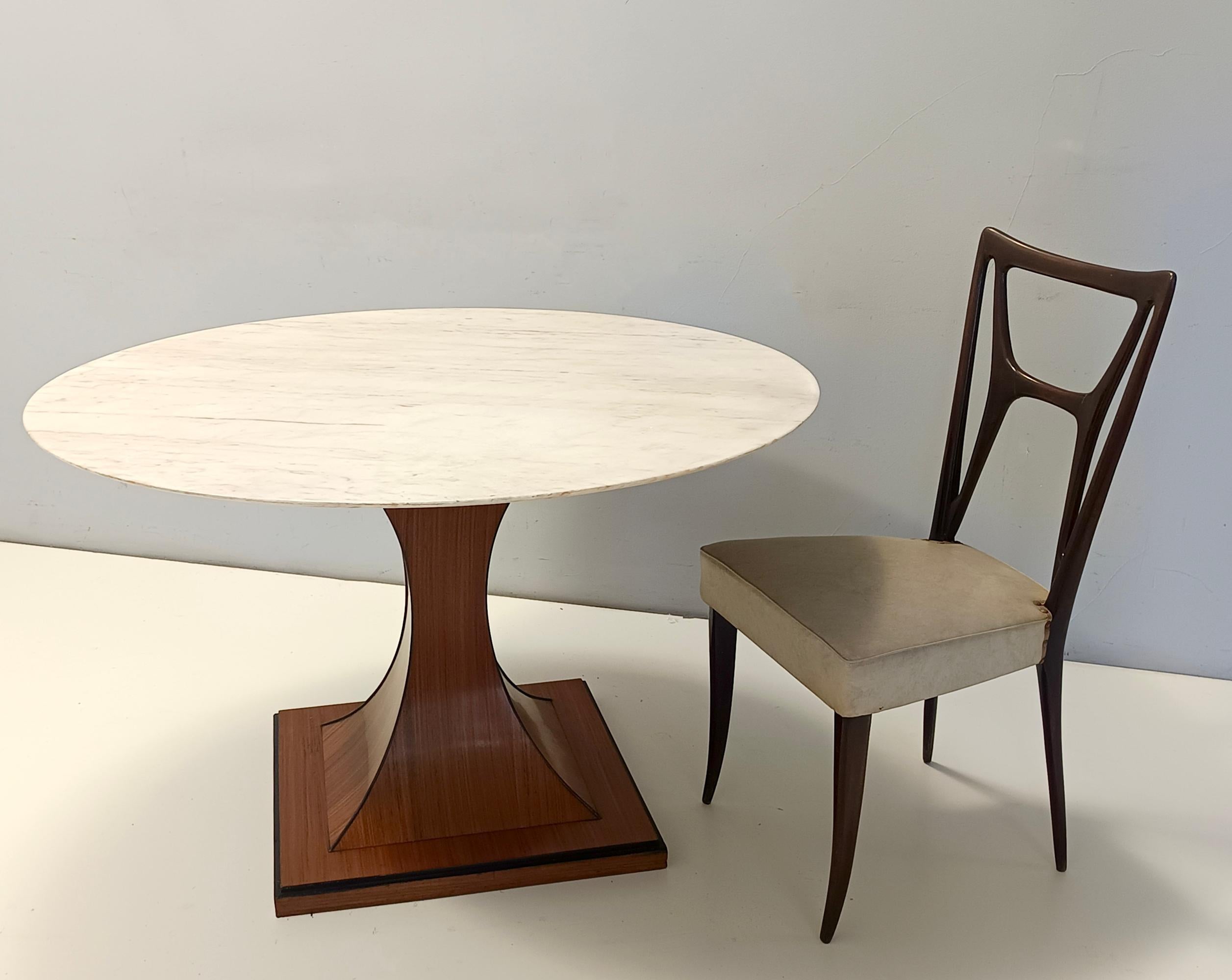 Mid-Century Modern Table de salle à manger portugaise en marbre rose dans le style de Carlo De Carli en vente