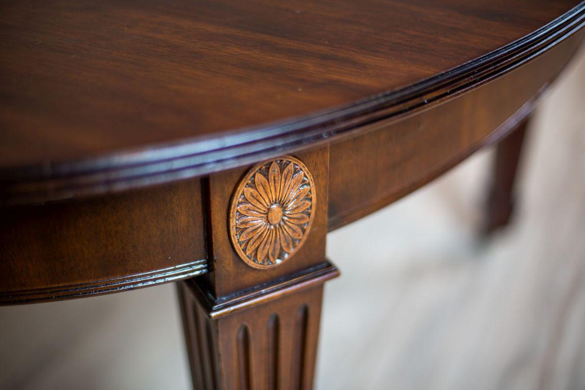 Dining Table with an Extendable Top from the Turn of the 19th and 20th Centuries 1