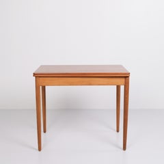 Table de salle à manger avec rangement intégré en teck et Oak Oak par Hans J. Wegner des années 1960