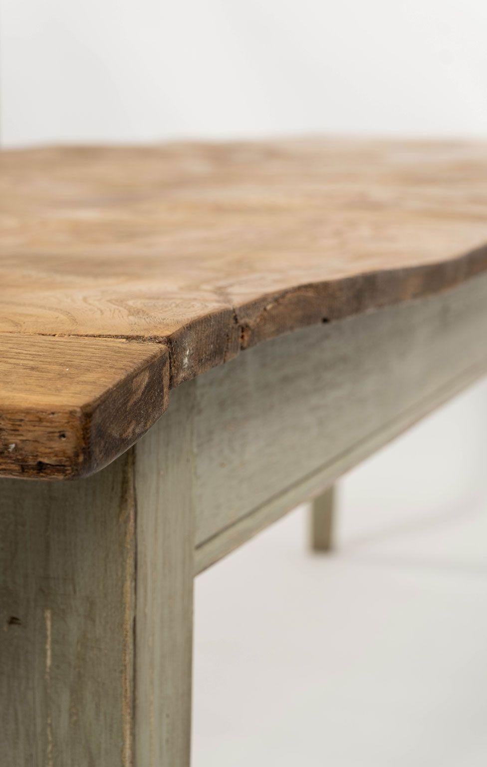 Dining Table with Burl Elm Two-Plank Top en vente 9