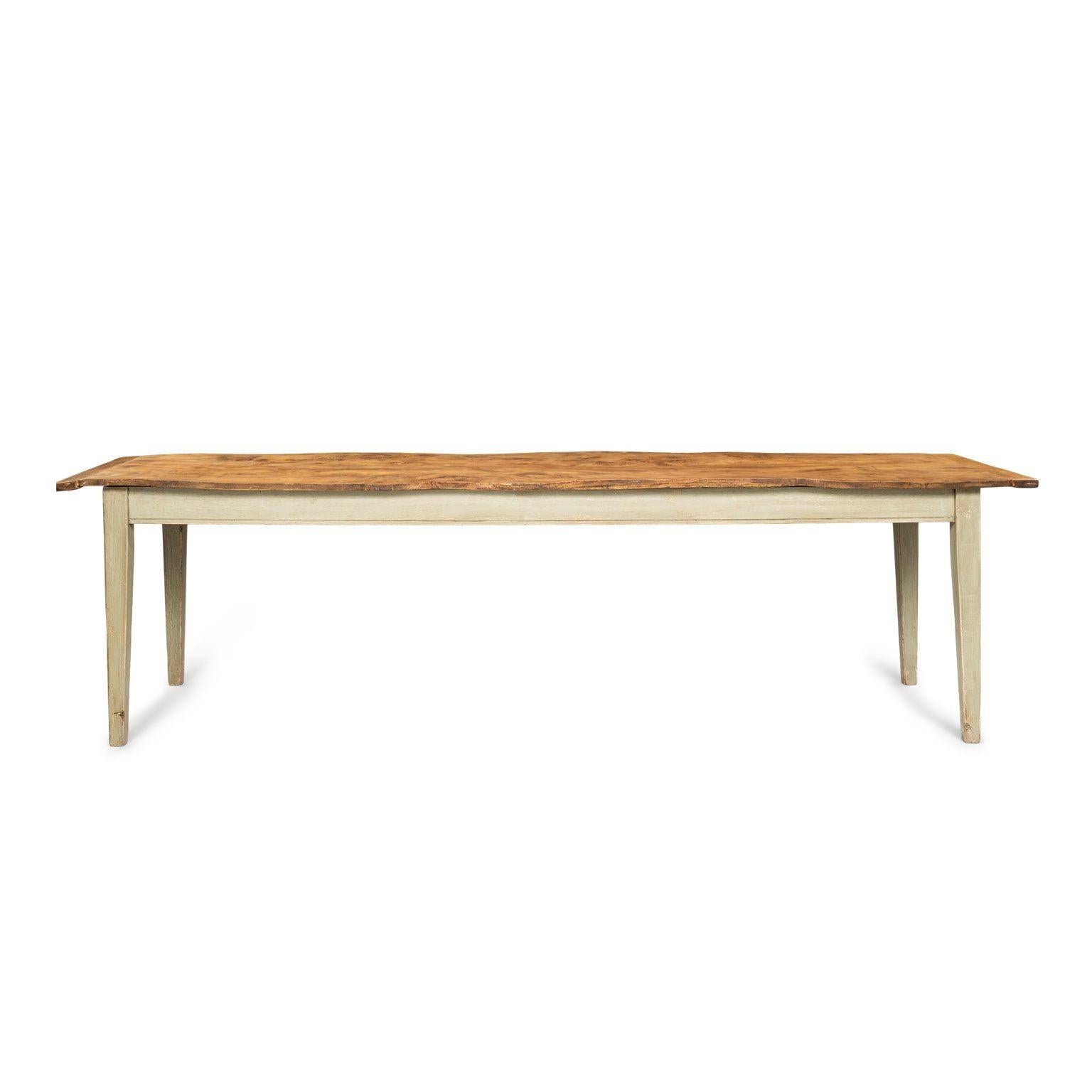 Dining Table with Burl Elm Two-Plank Top Bon état - En vente à Houston, TX