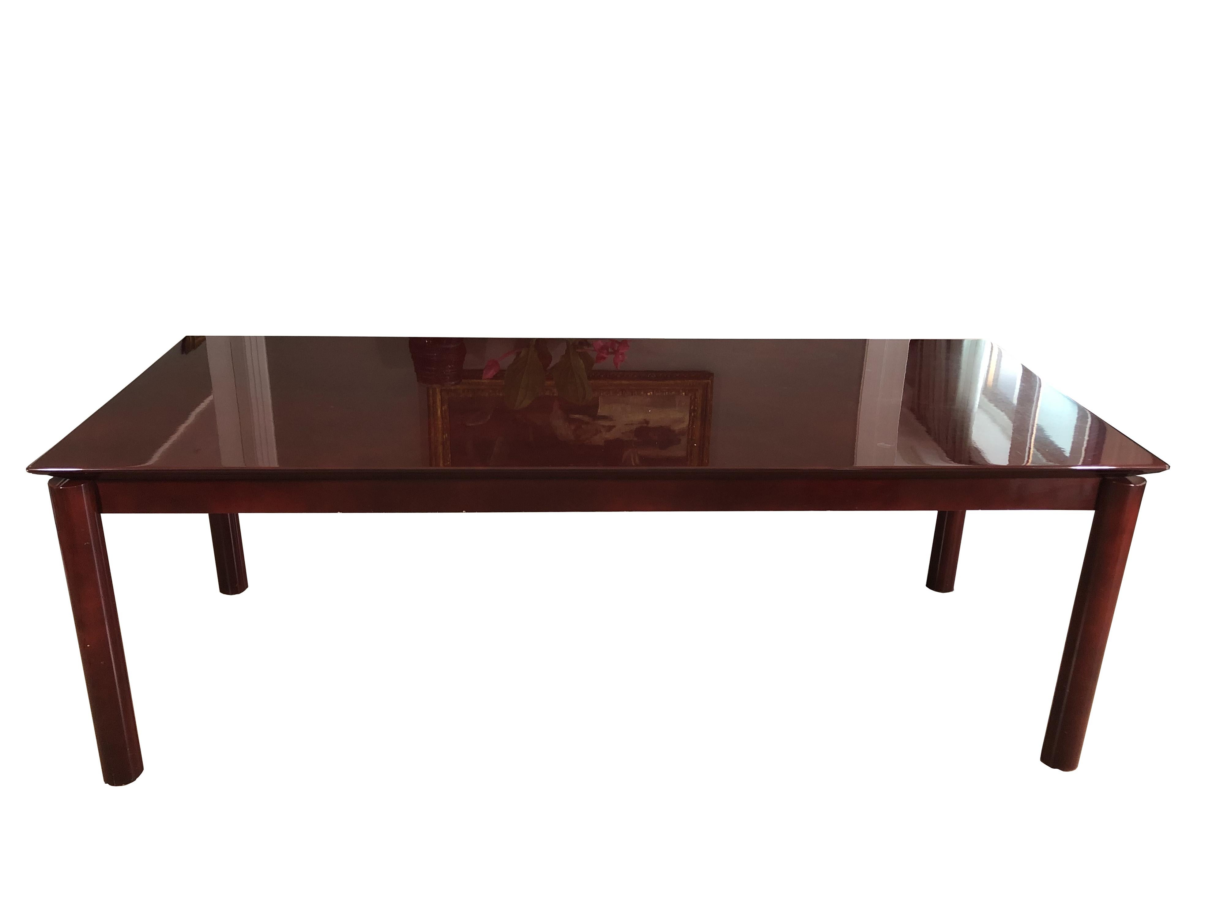Table avec huit chaises, Italie années 70

Mesure :
table cm 216 x 88 x hauteur cm 74
chaises cm 48 x 50 x hauteur cm 95 ; hauteur du siège cm 47