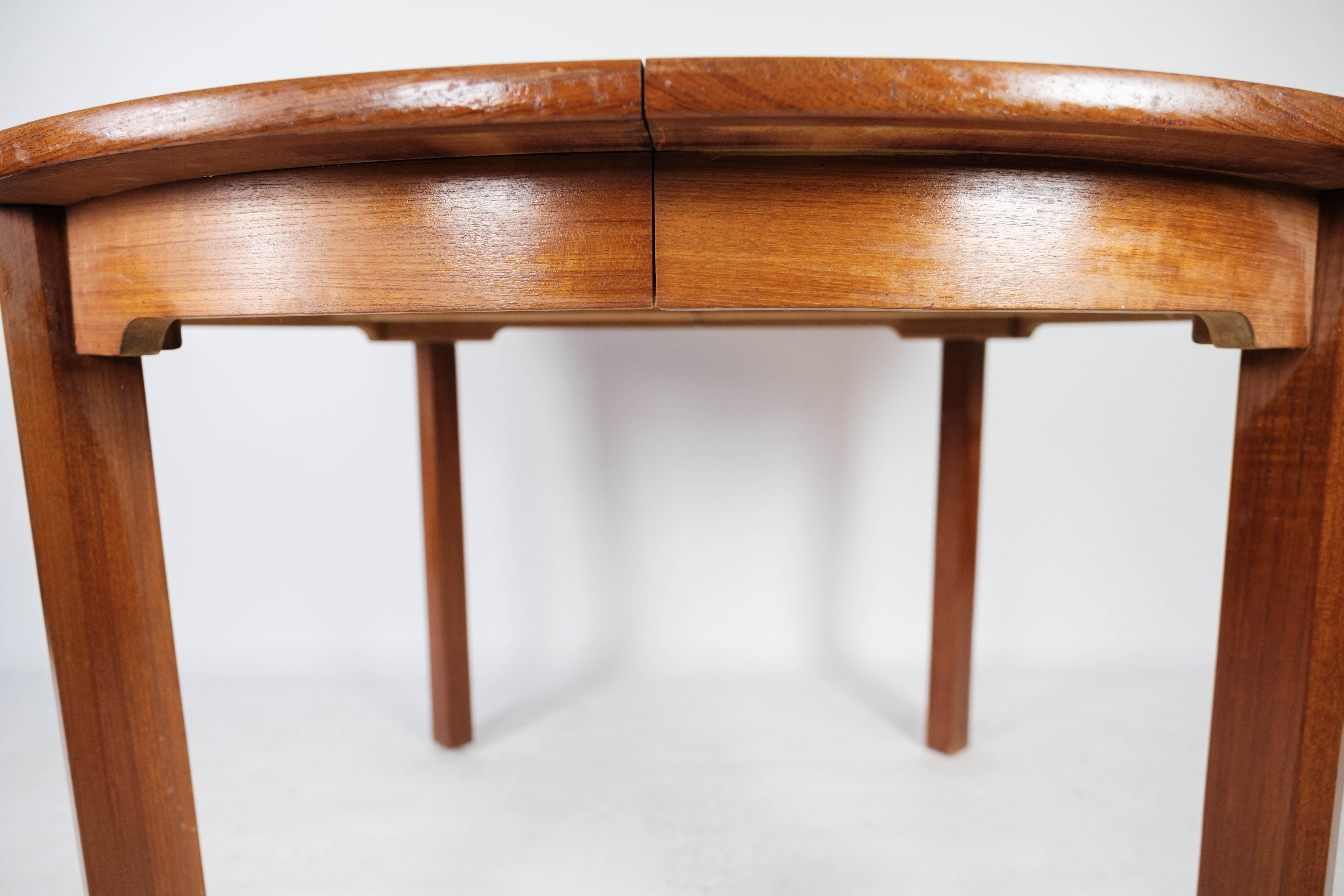 Dining Table With Extension Made In Teak Of Danish Design From 1960s For Sale 4