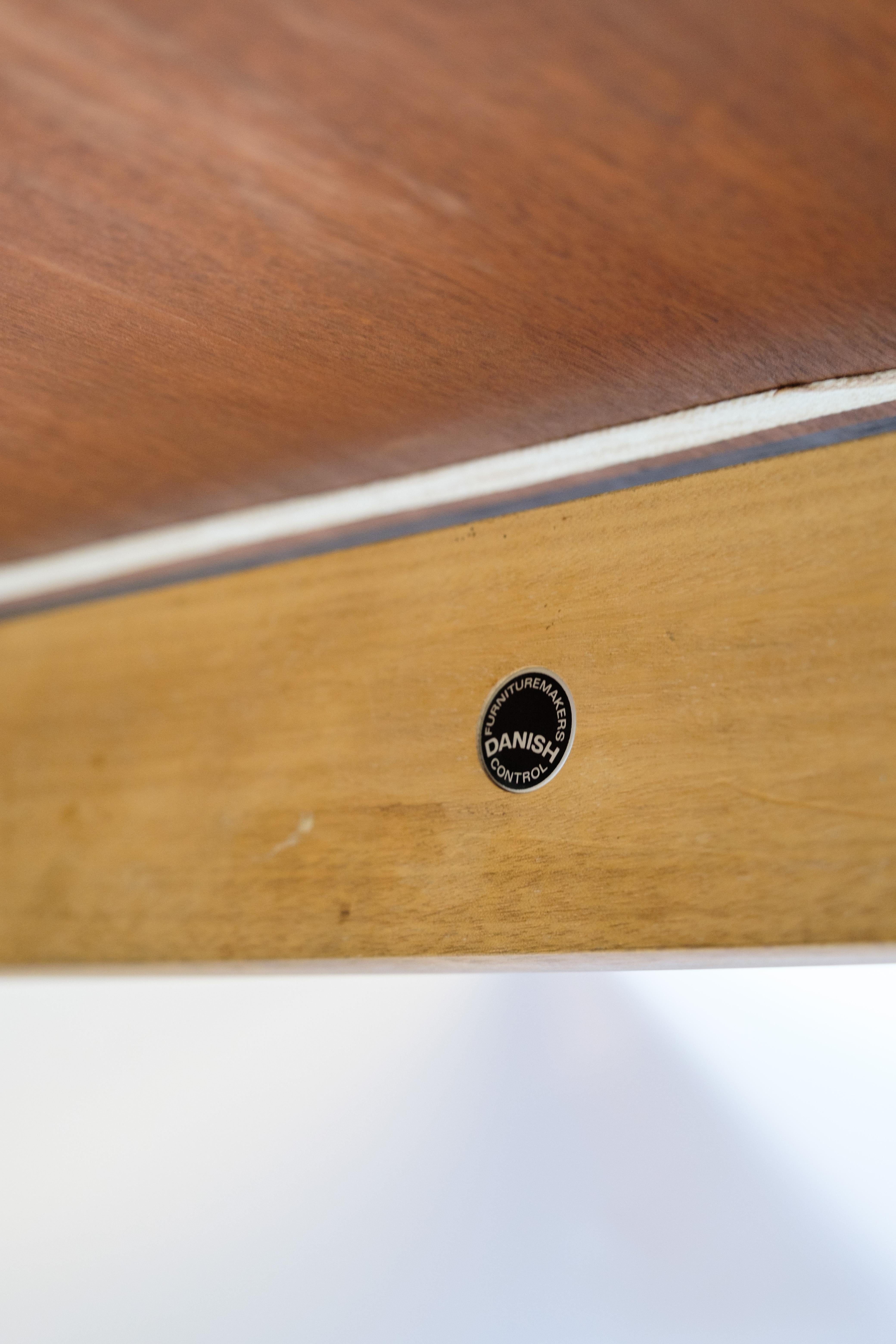 Table de salle à manger avec rallonge en bois de rose, design danois des années 1960 en vente 4