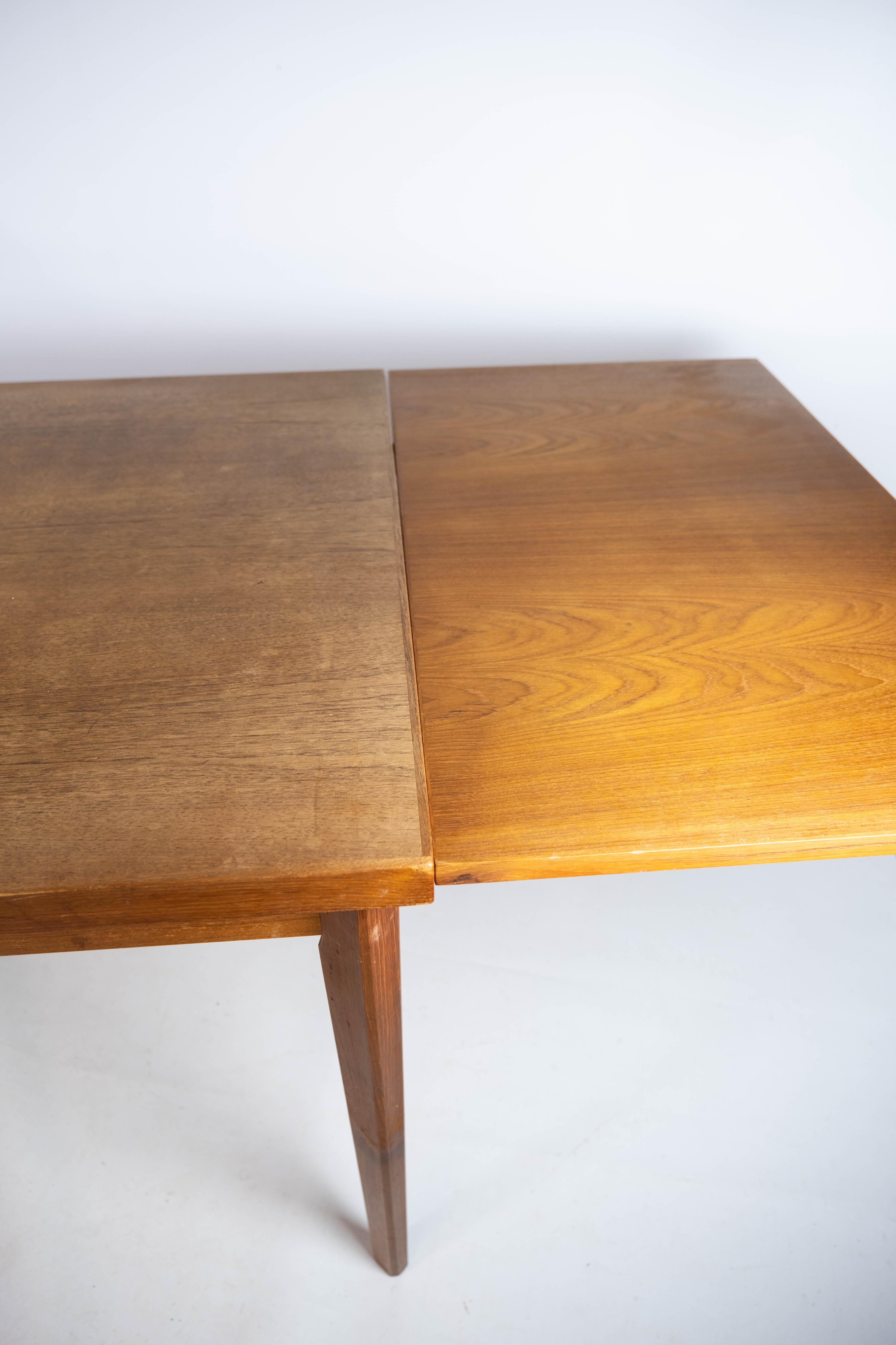 Dining Table with Extensions in Teak of Danish Design from the 1960s For Sale 2