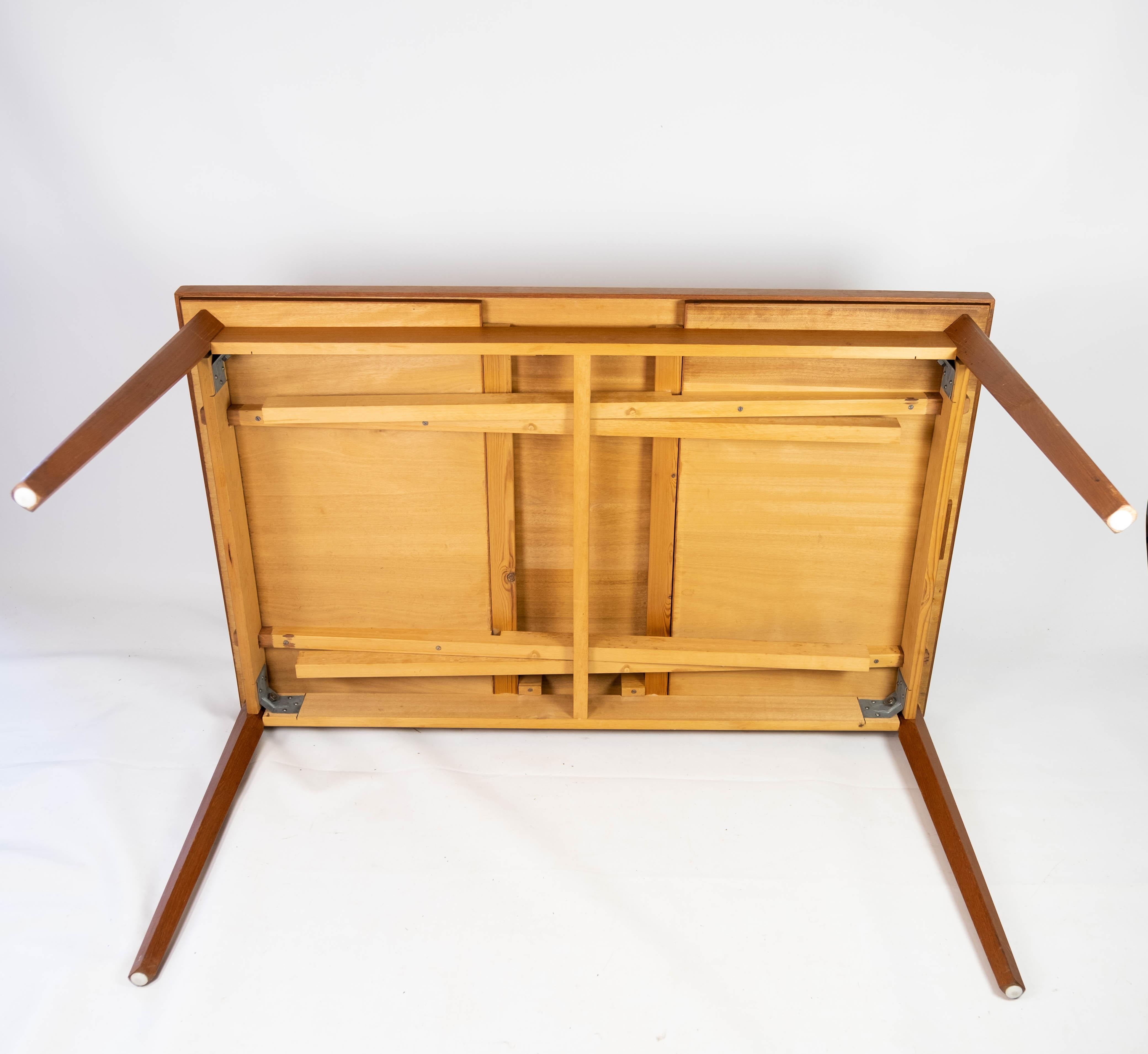 Dining Table with Extensions in Teak of Danish Design from the 1960s For Sale 3