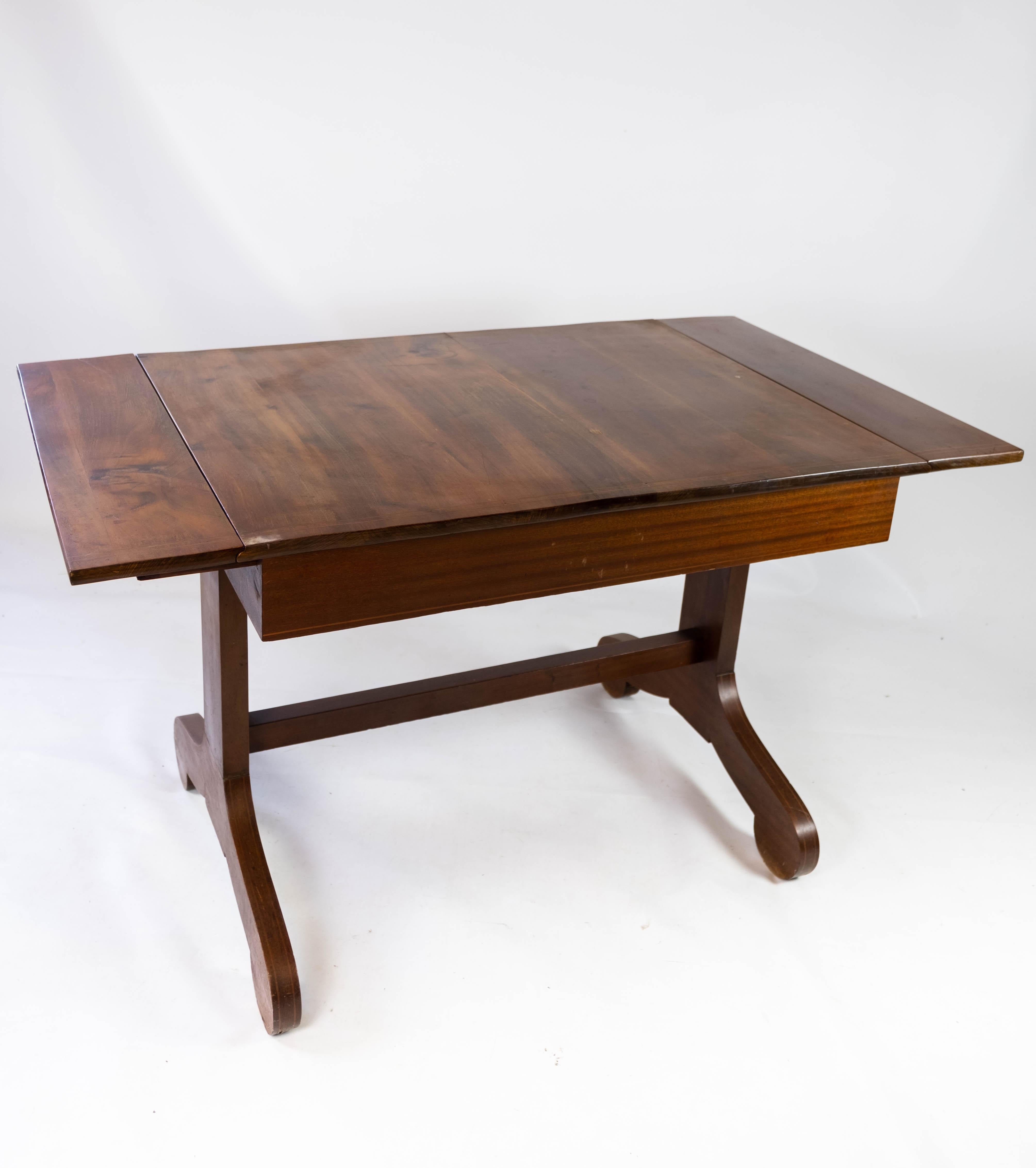 Dining Table with Extensions of Mahogany, 1860s In Good Condition In Lejre, DK